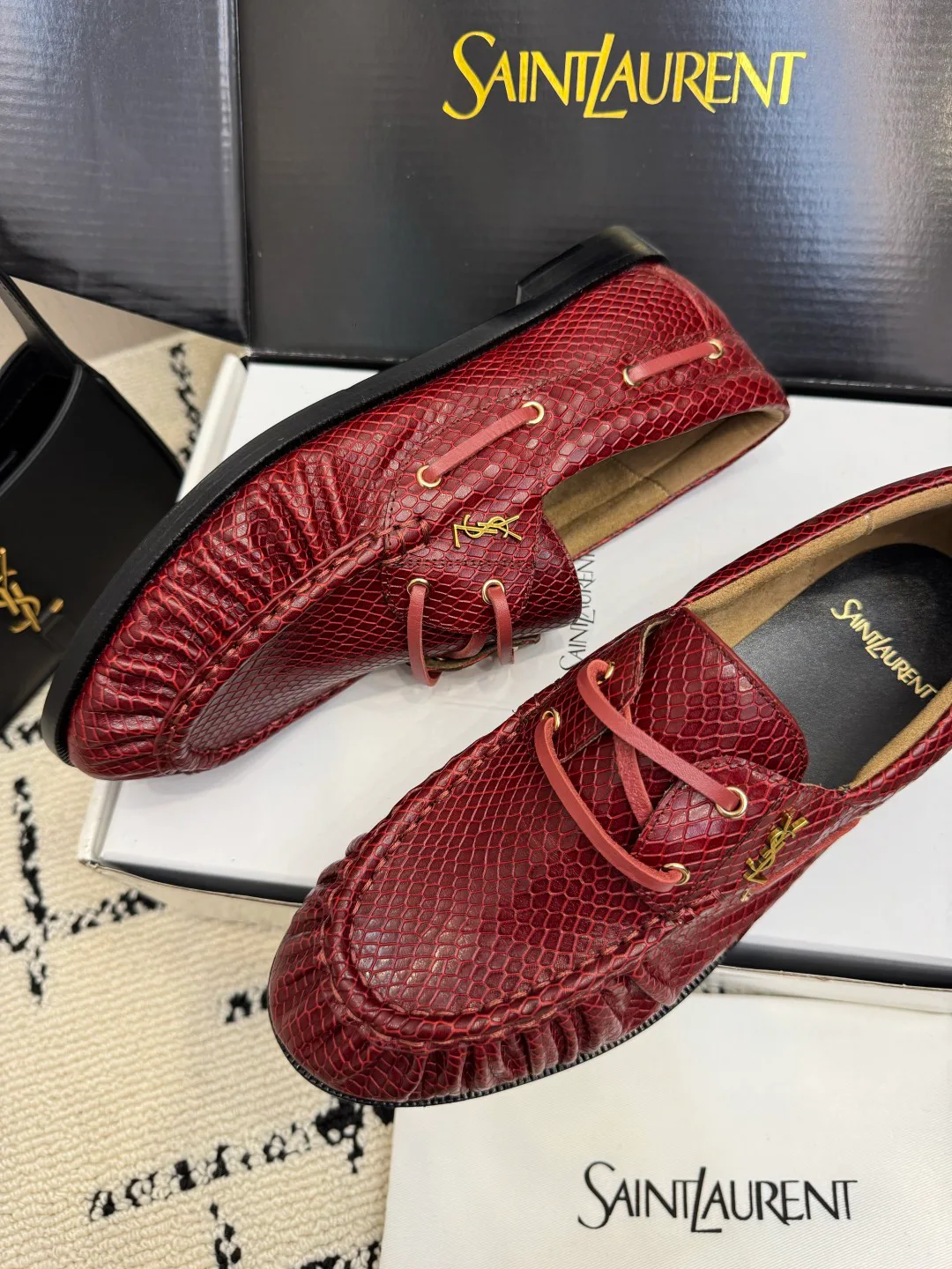 Women's Loafers And Moccasins SAINT LAURENT 17816913