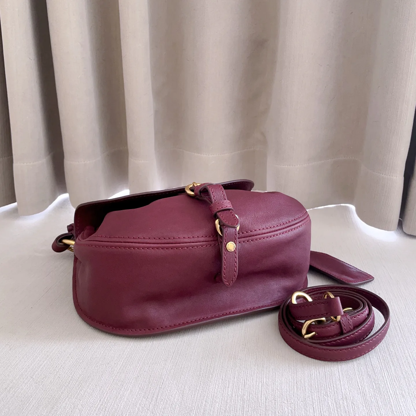 Классические Сумки Женские Miu Miu 18602470