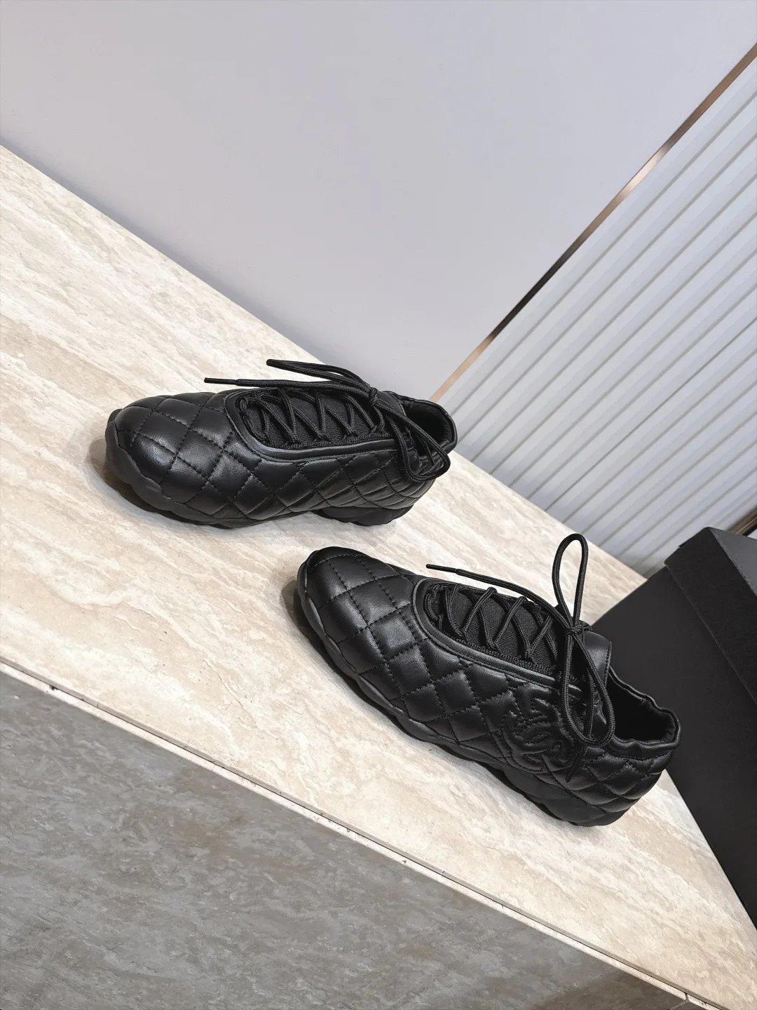 Women's Sneakers CHANEL 17947043