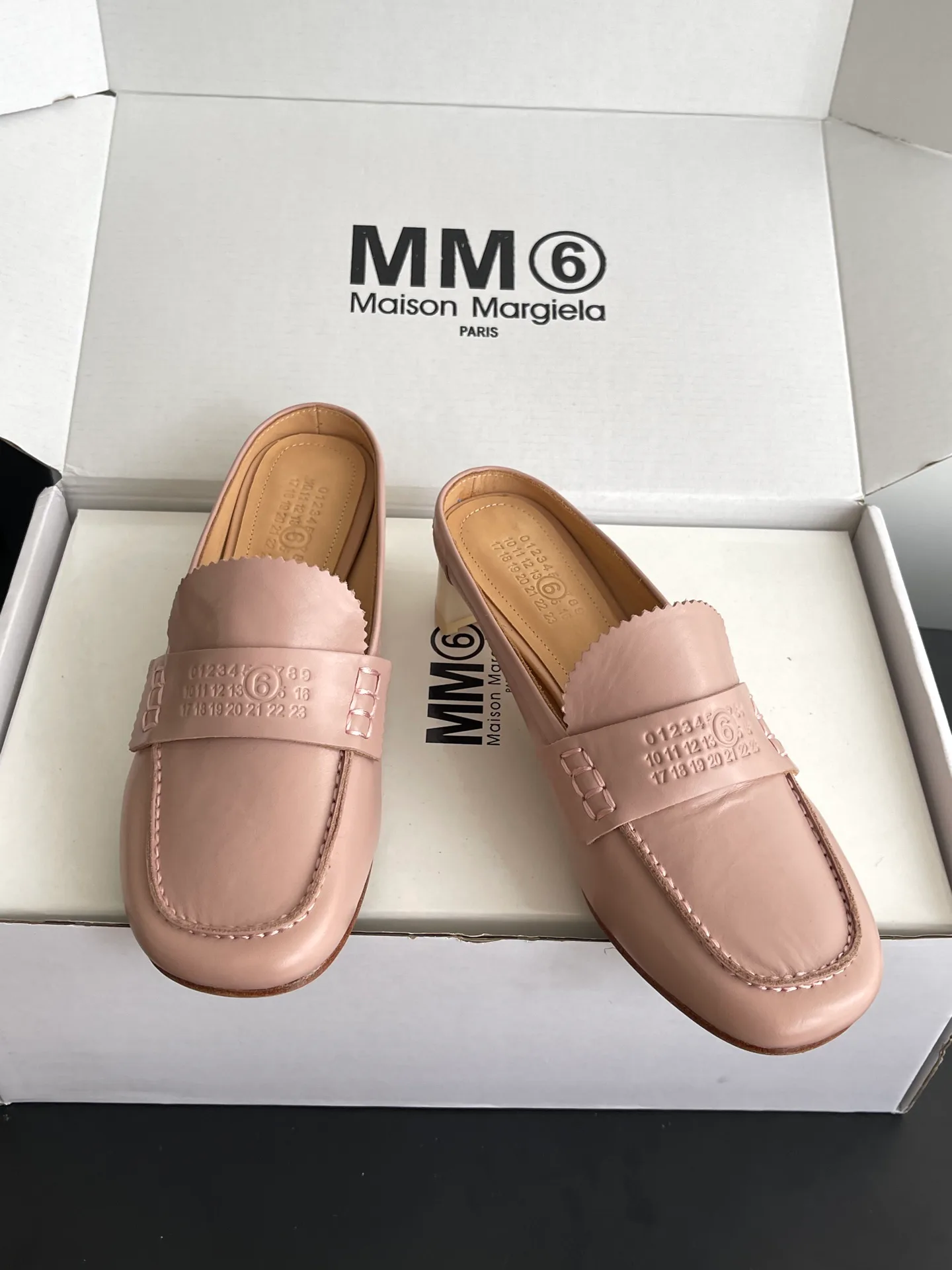 Women's Mules And Clogs MAISON MARGIELA 17554350