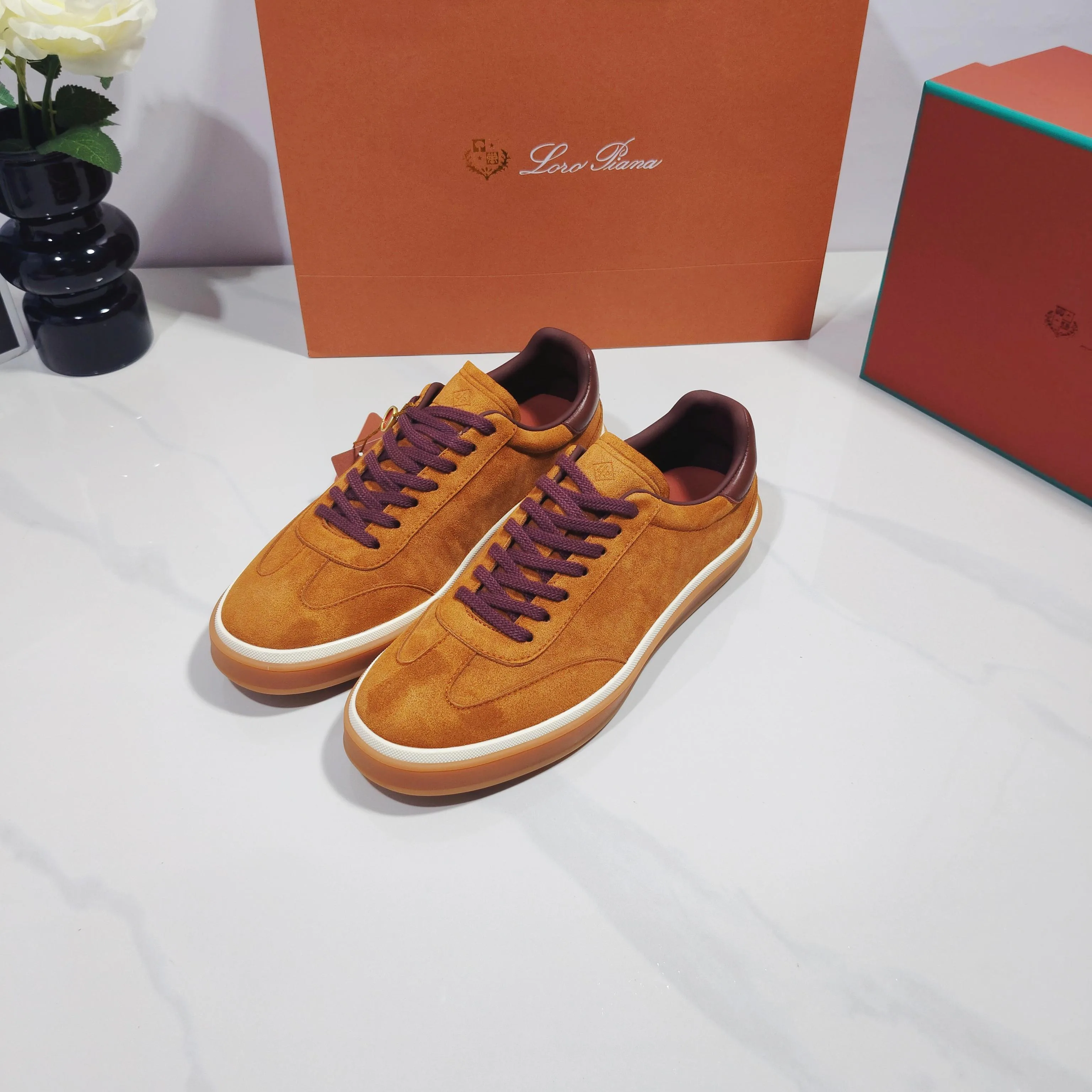 Women's Sneakers LORO PIANA 17961932
