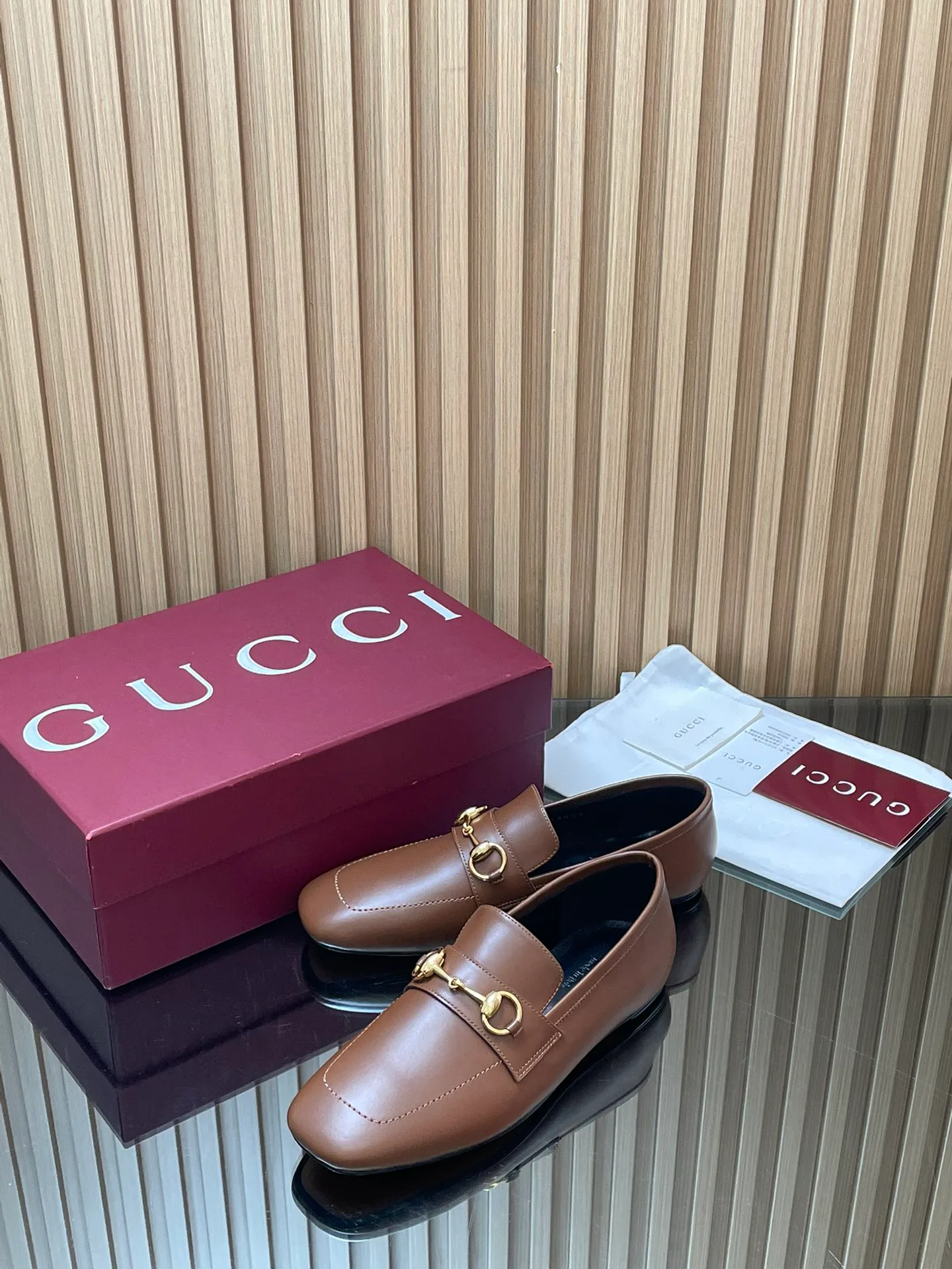 Women's Loafers And Moccasins GUCCI 17946829