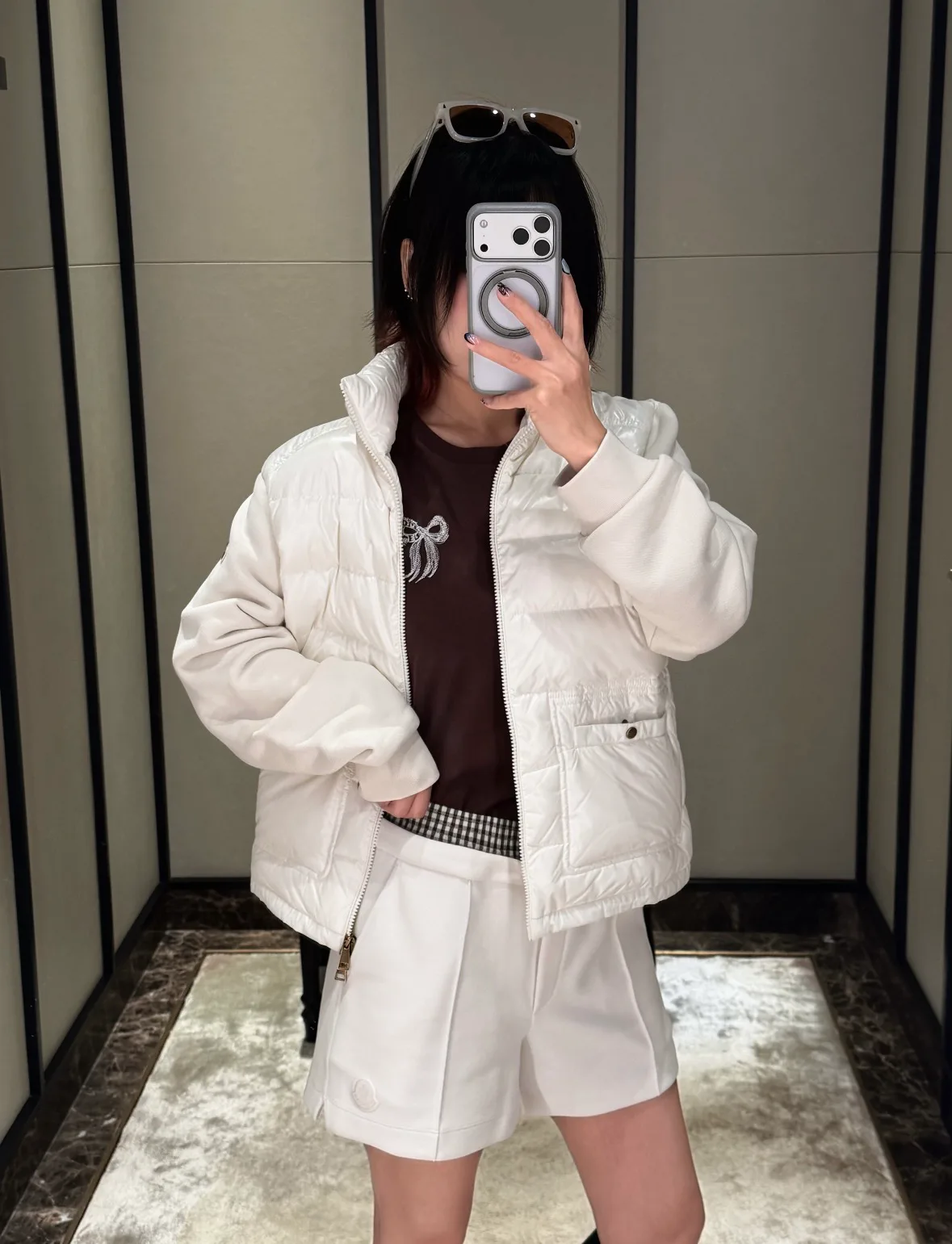 Women's Jackets And Down Jackets MONCLER 18044812