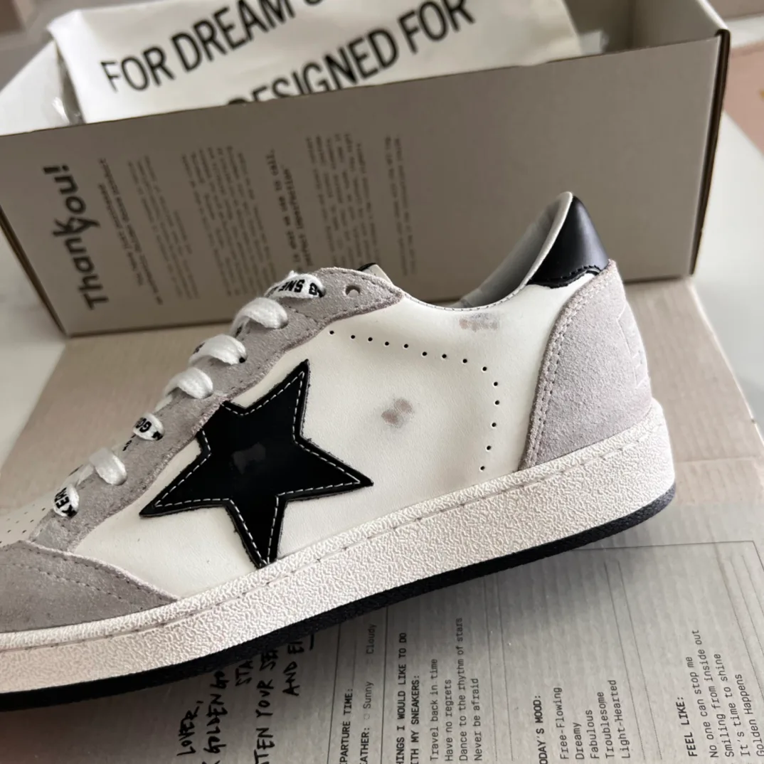 Women's Sneakers GOLDEN GOOSE 16995677