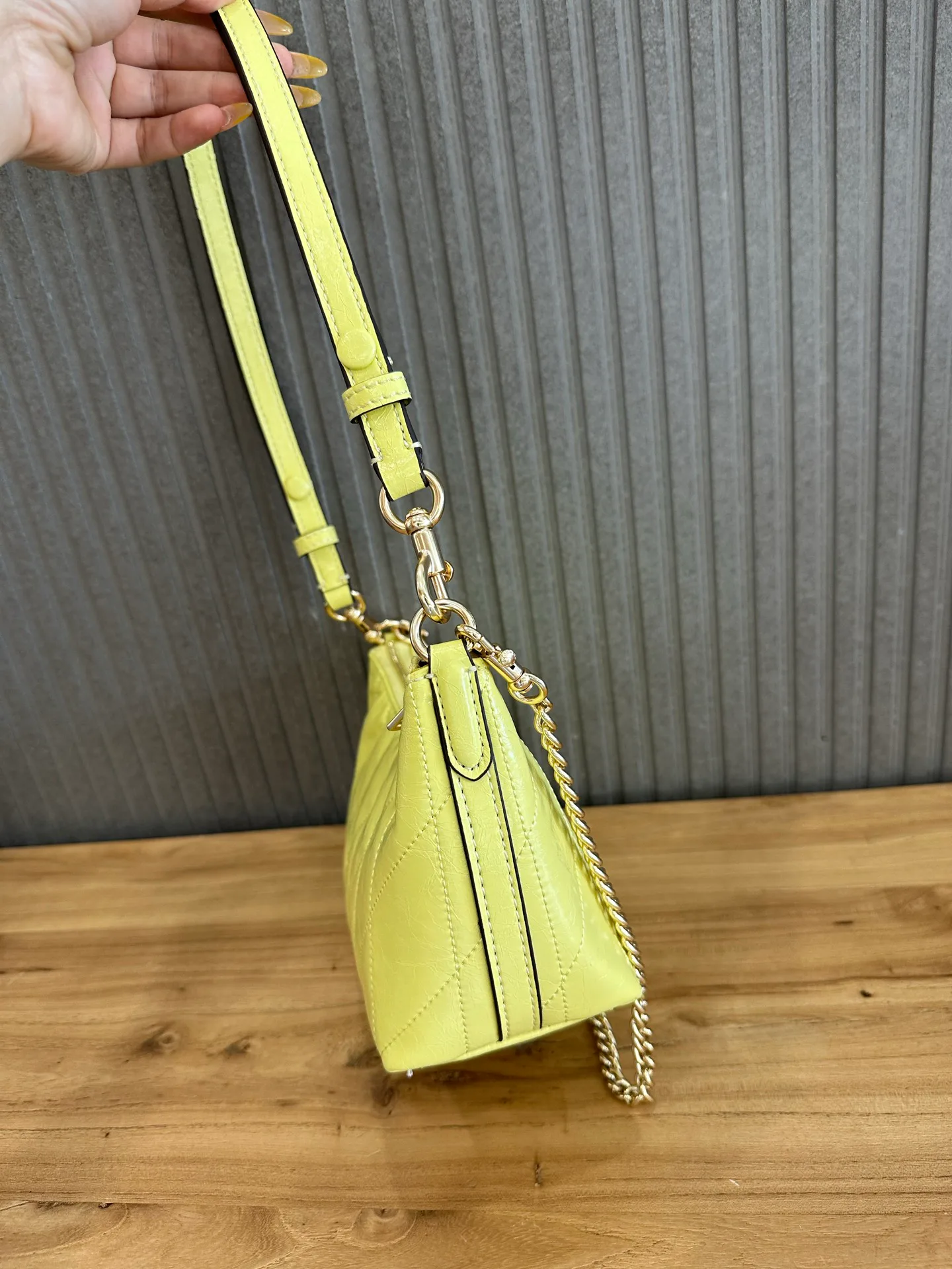 Women's Classic Handbags COACH 18364972