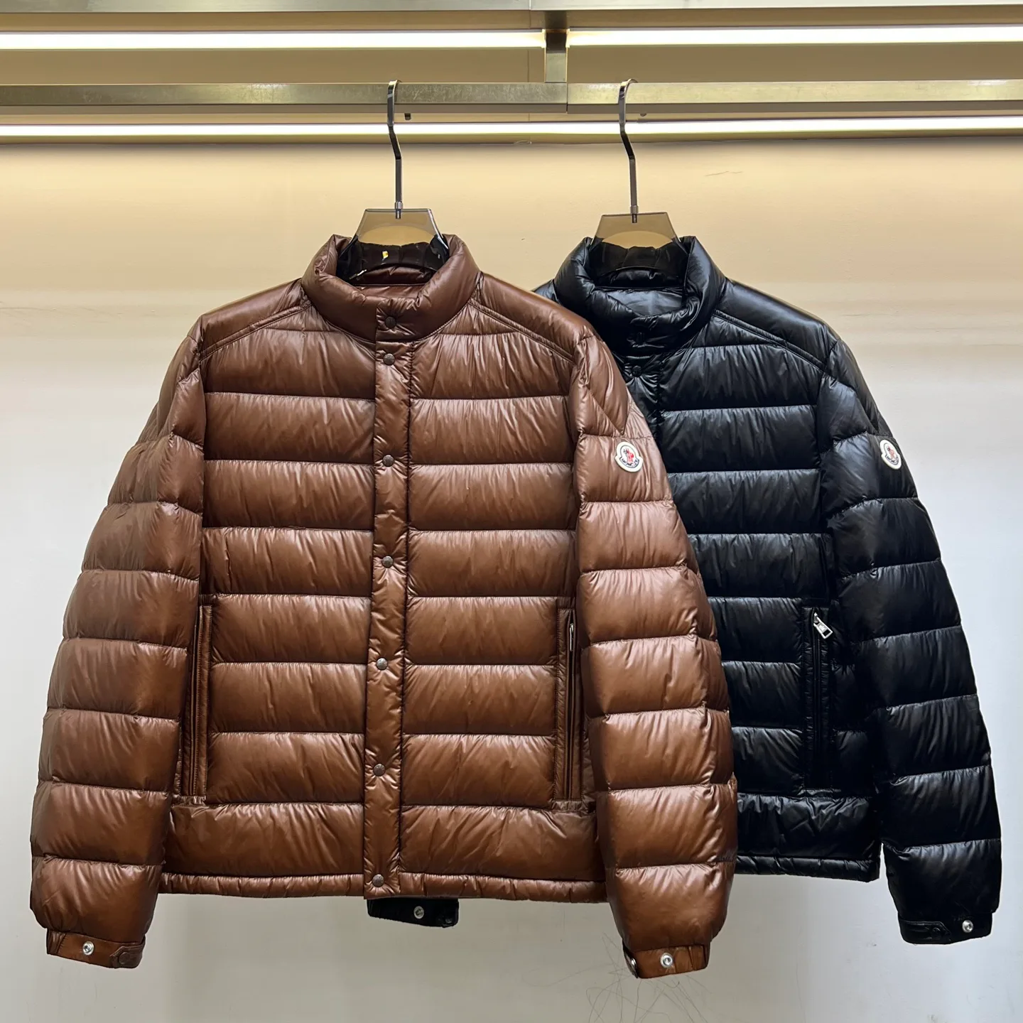 Women's Jackets And Down Jackets MONCLER 18048015