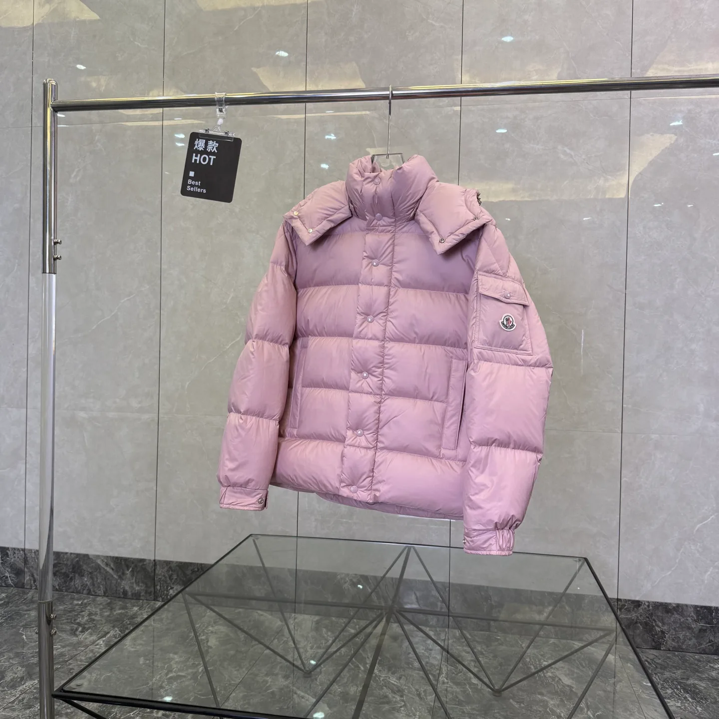 Women's Jackets And Down Jackets MONCLER 17949518