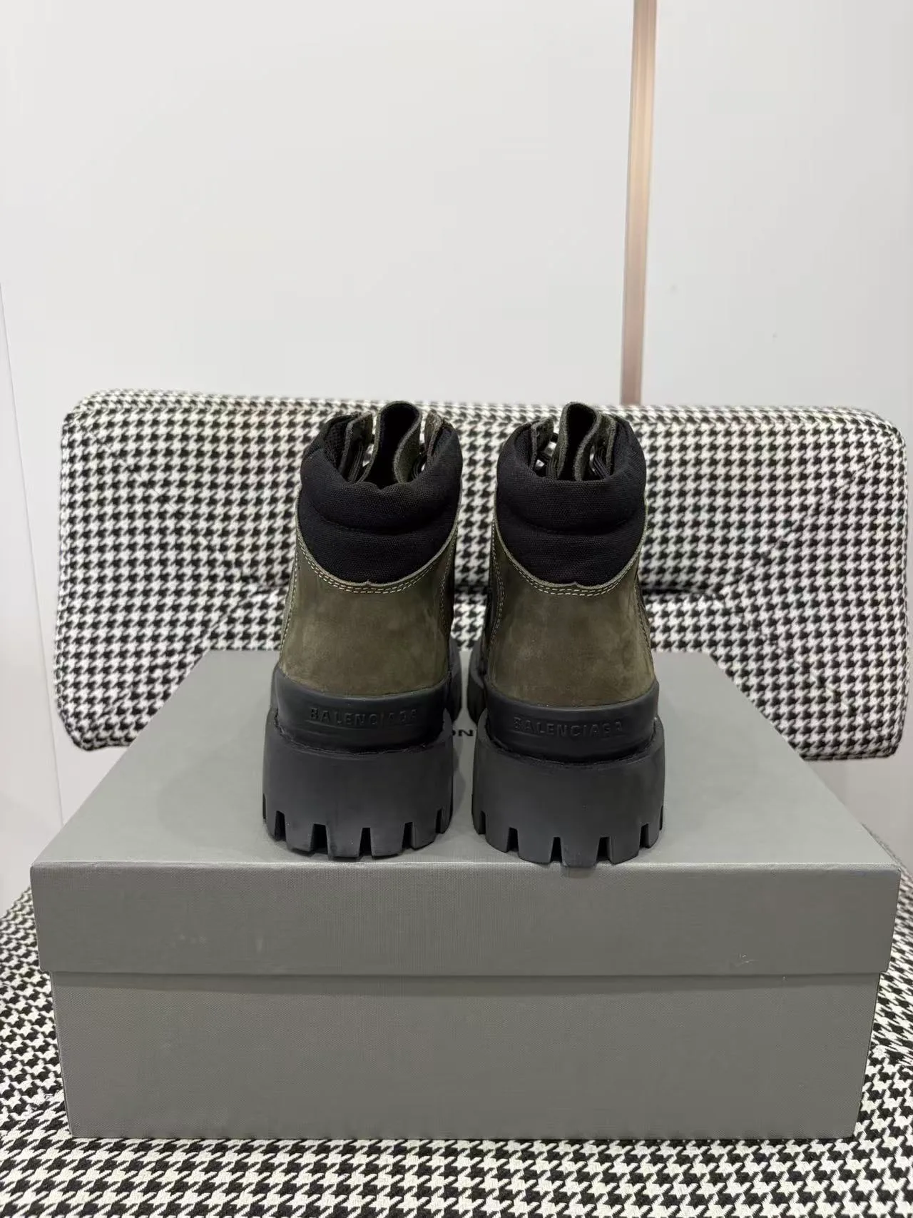 Men's Ankle Boots BALENCIAGA 17954901
