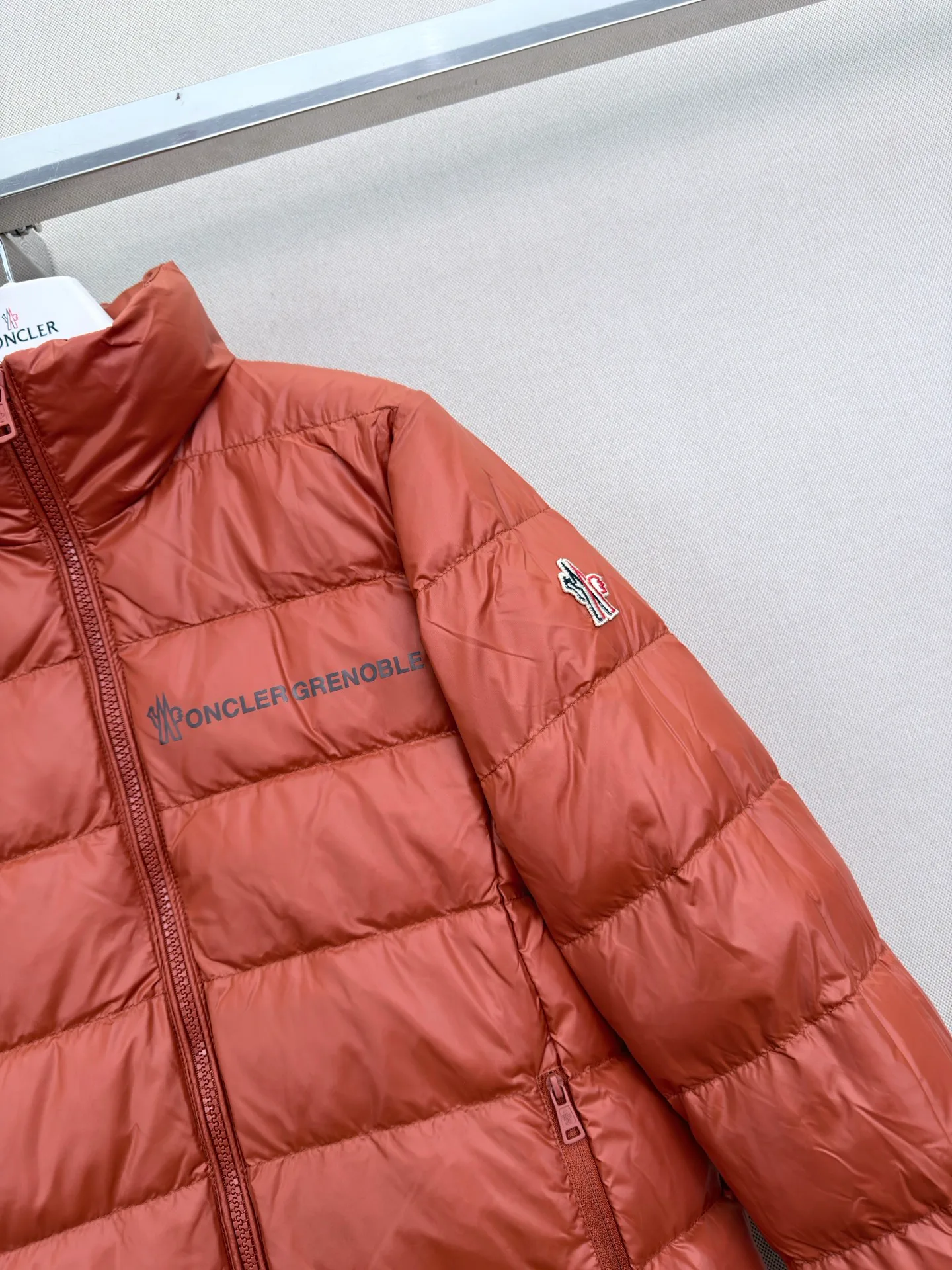 Women's Jackets And Down Jackets MONCLER 18501658