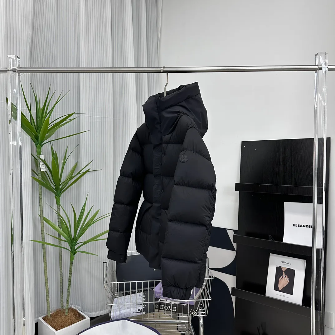 Men's Jackets And Down Jackets MONCLER 18415706
