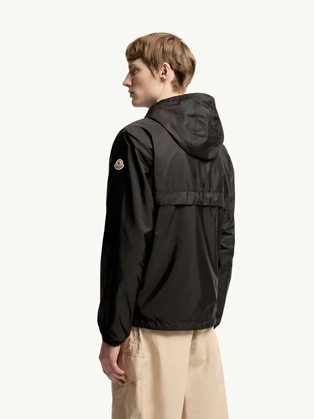 Women's Jackets And Down Jackets MONCLER 18002115