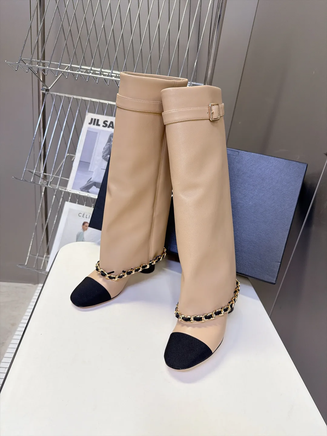 Women's Boots CHANEL 18260156