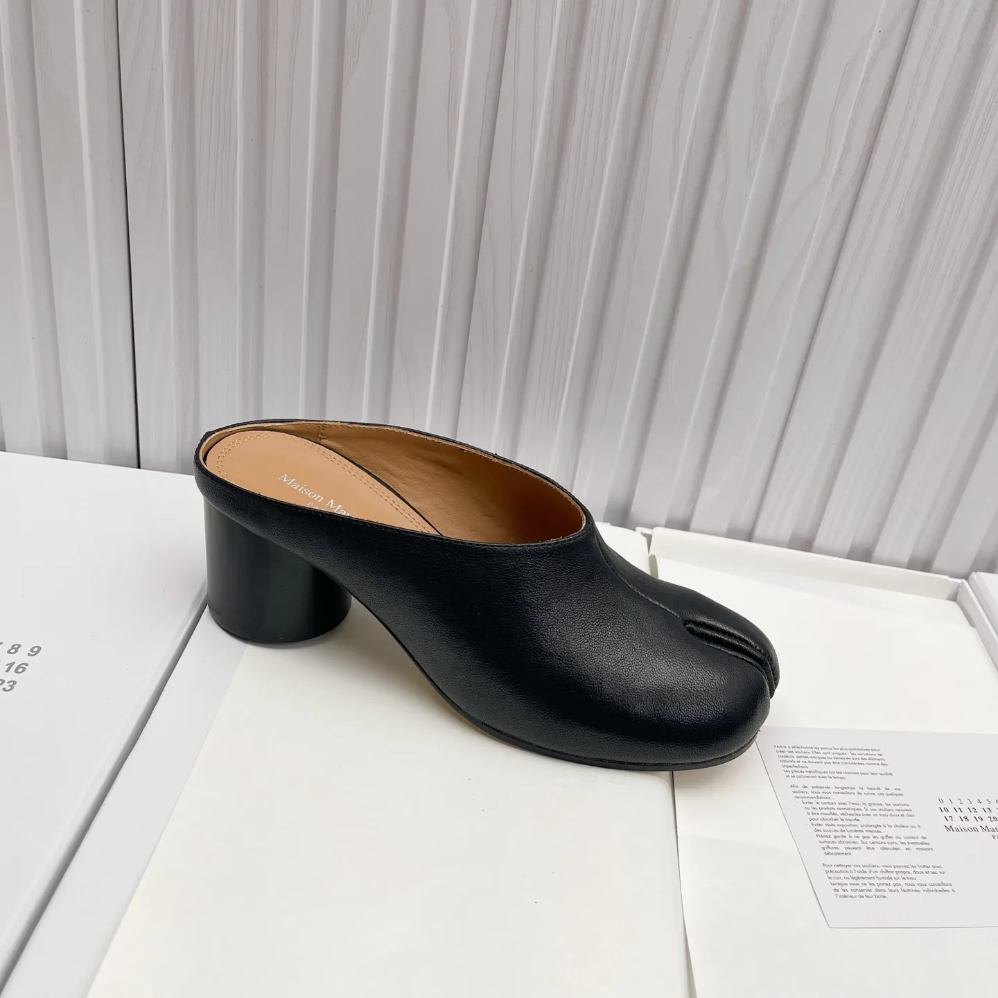 Women's Mules And Clogs MAISON MARGIELA 18104519
