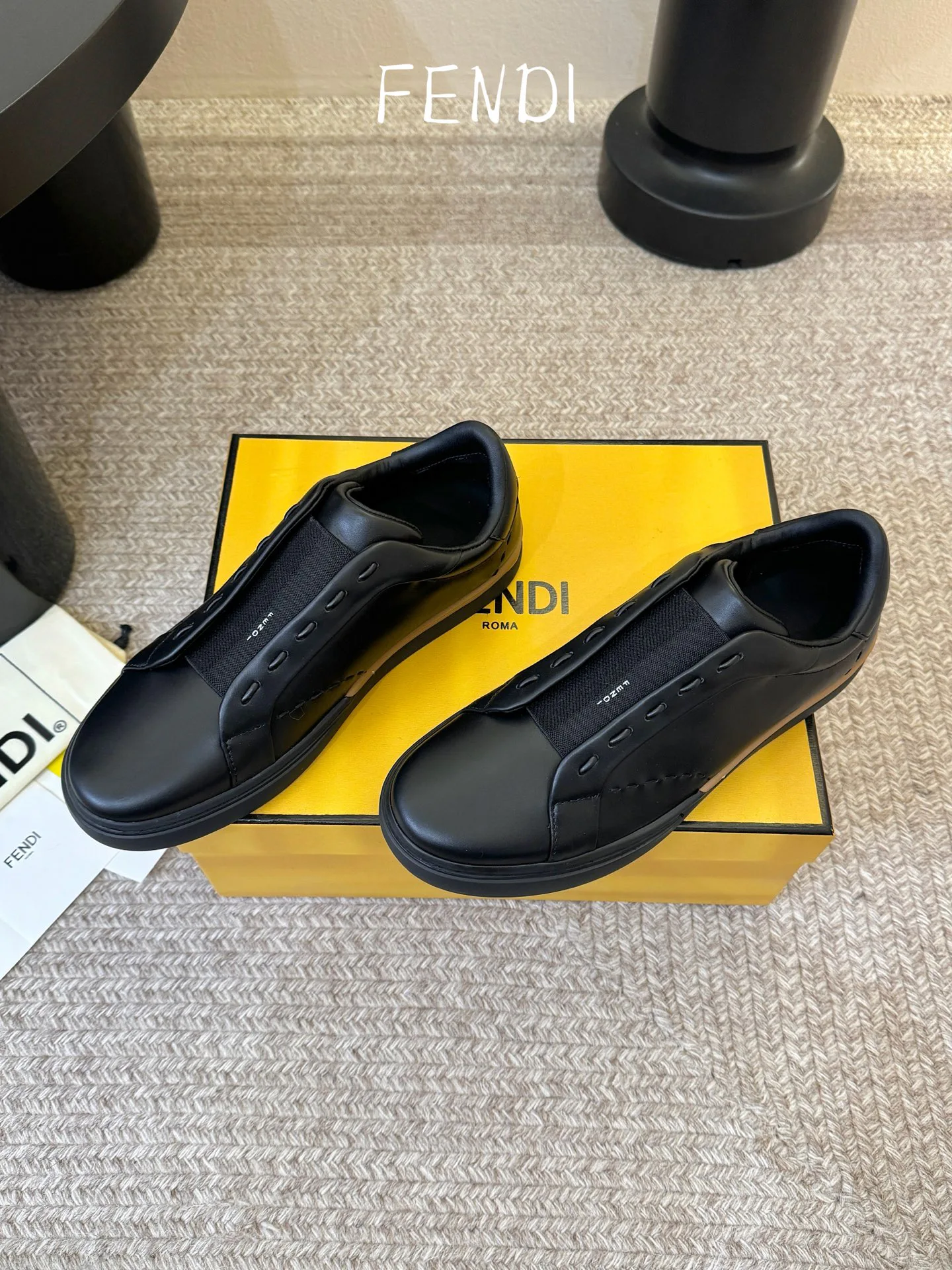 Women's Sneakers FENDI 17562242