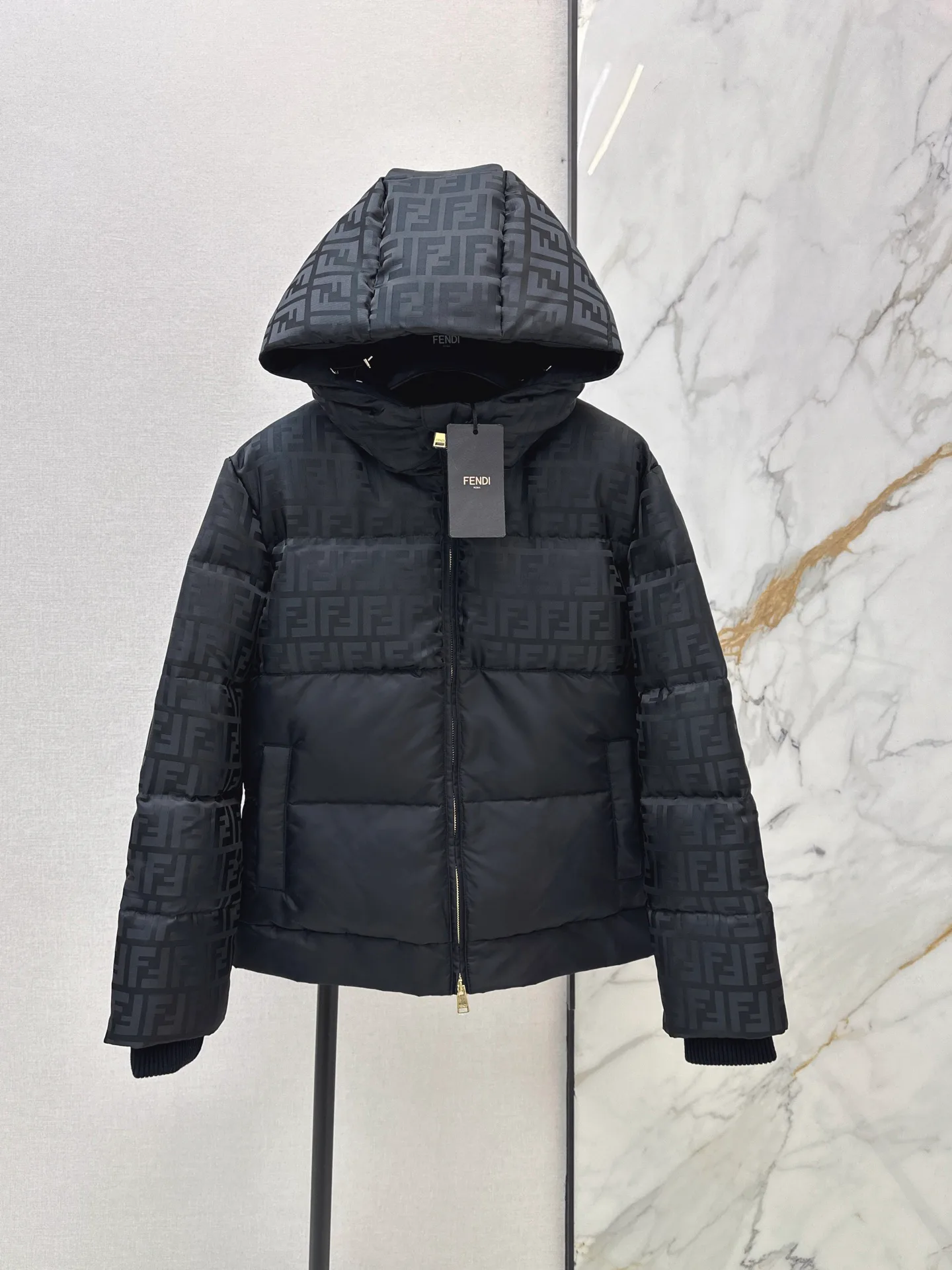 Women's Jackets And Down Jackets FENDI 18253128