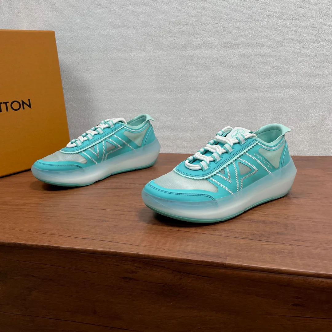 Women's Sneakers LOUIS VUITTON 17542556