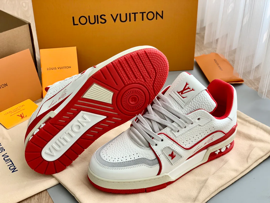 Women's Sneakers LOUIS VUITTON 18014142
