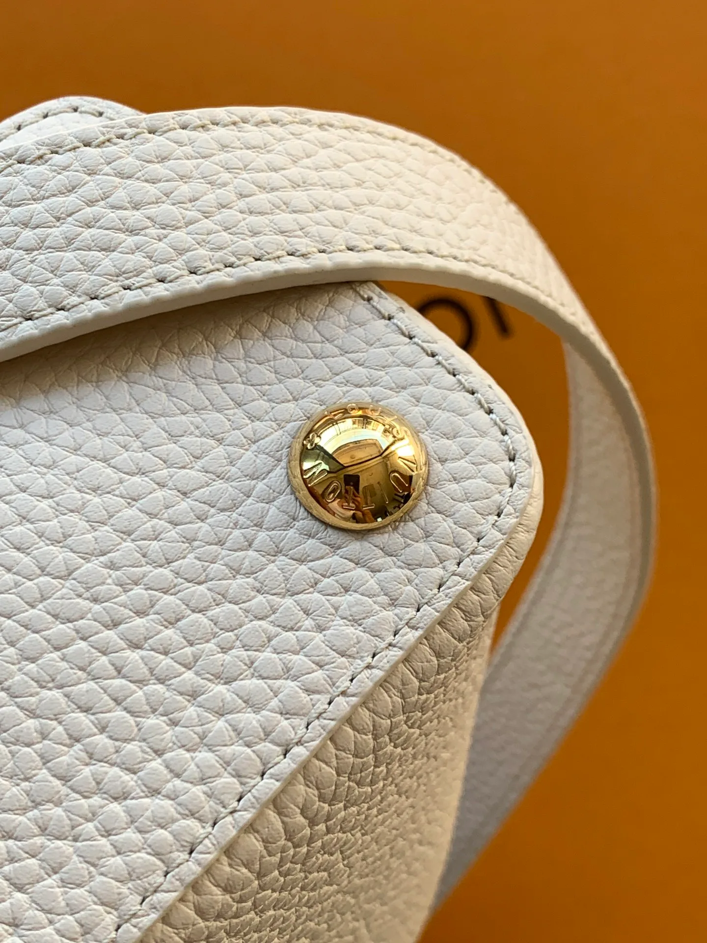 Women's Classic Handbags LOUIS VUITTON 18520867