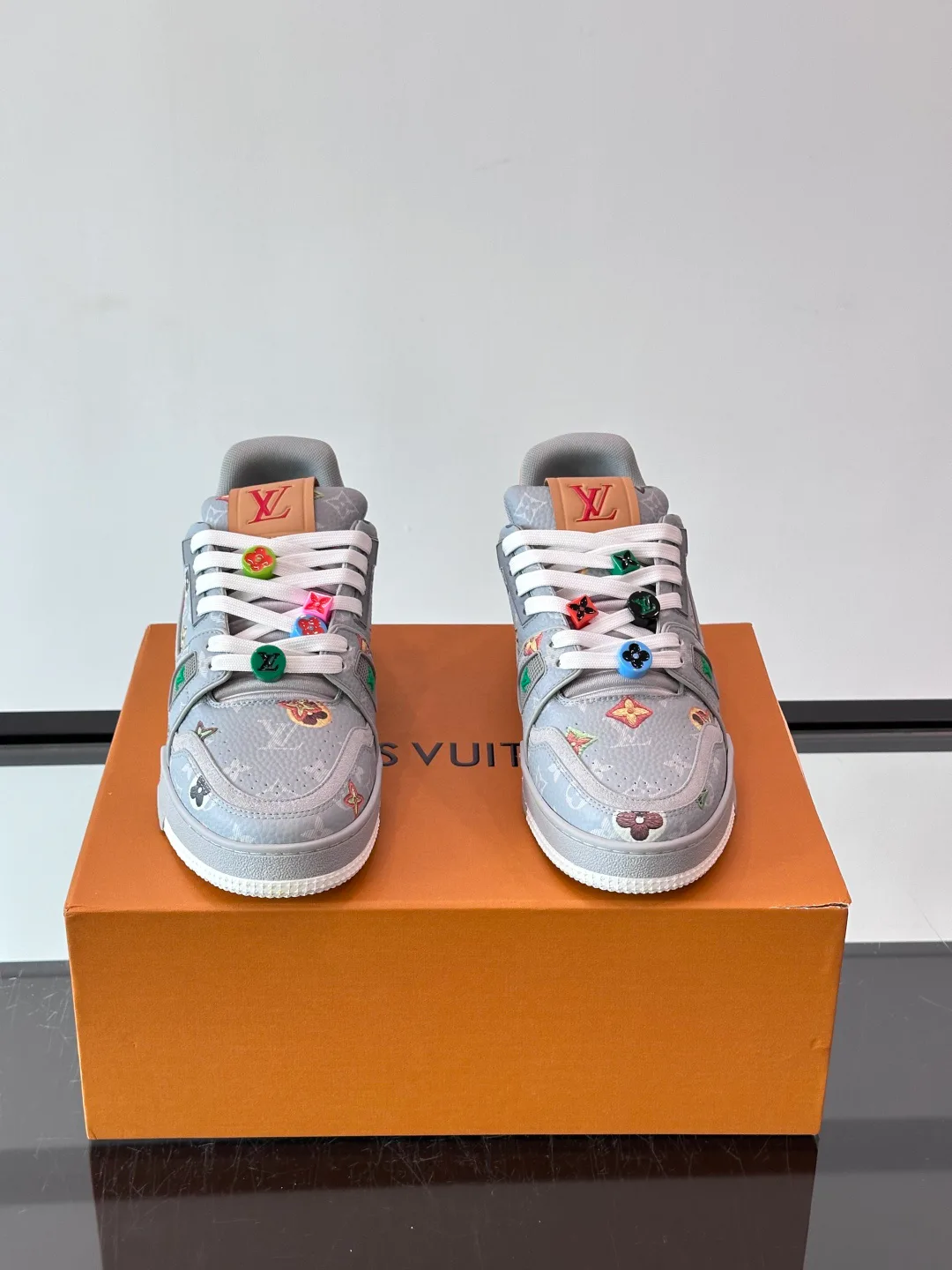 Men's Sneakers LOUIS VUITTON 18400622