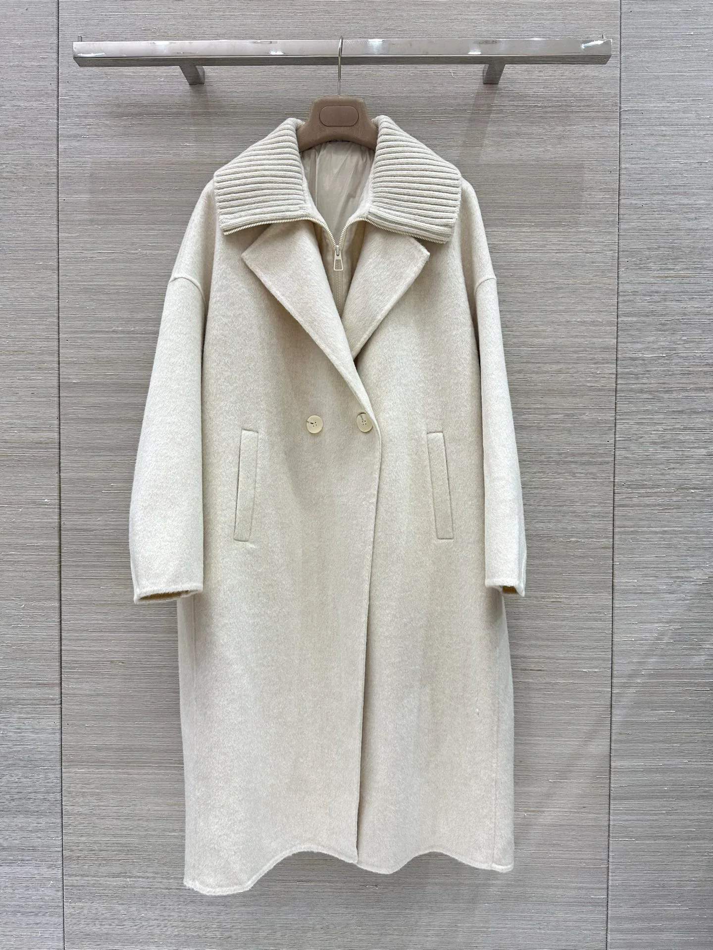 Women's Coats LORO PIANA 18503517