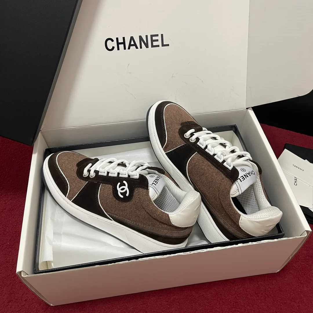 Women's Sneakers CHANEL 18195104