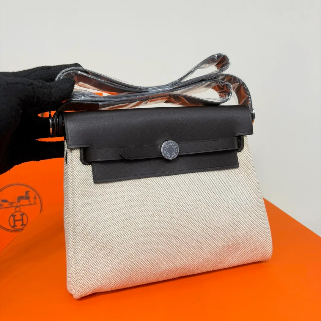 Women's Classic Handbags HERMES 18394437