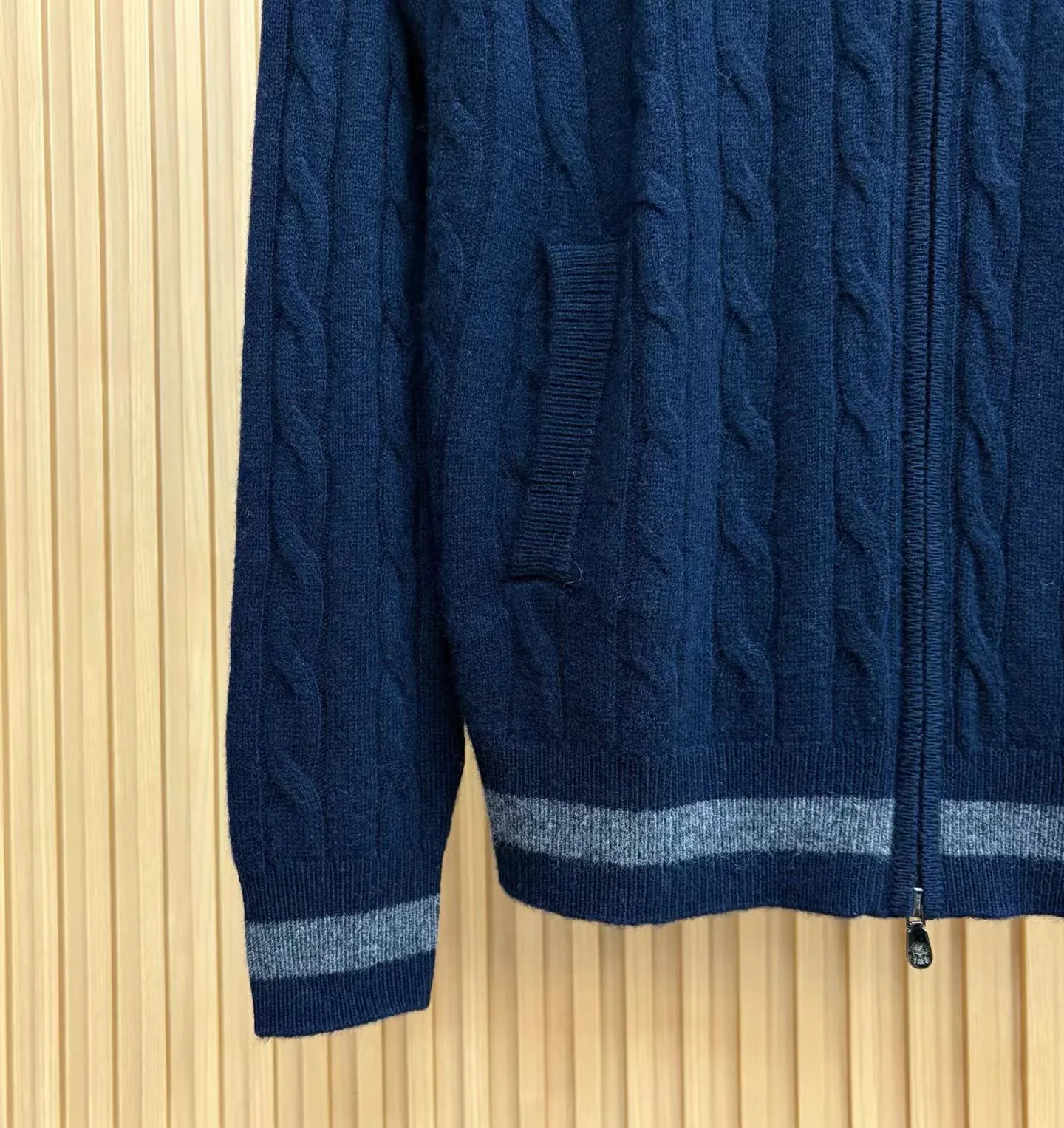 Men's Jumpers And Sweaters BRUNELLO CUCINELLI 18084715