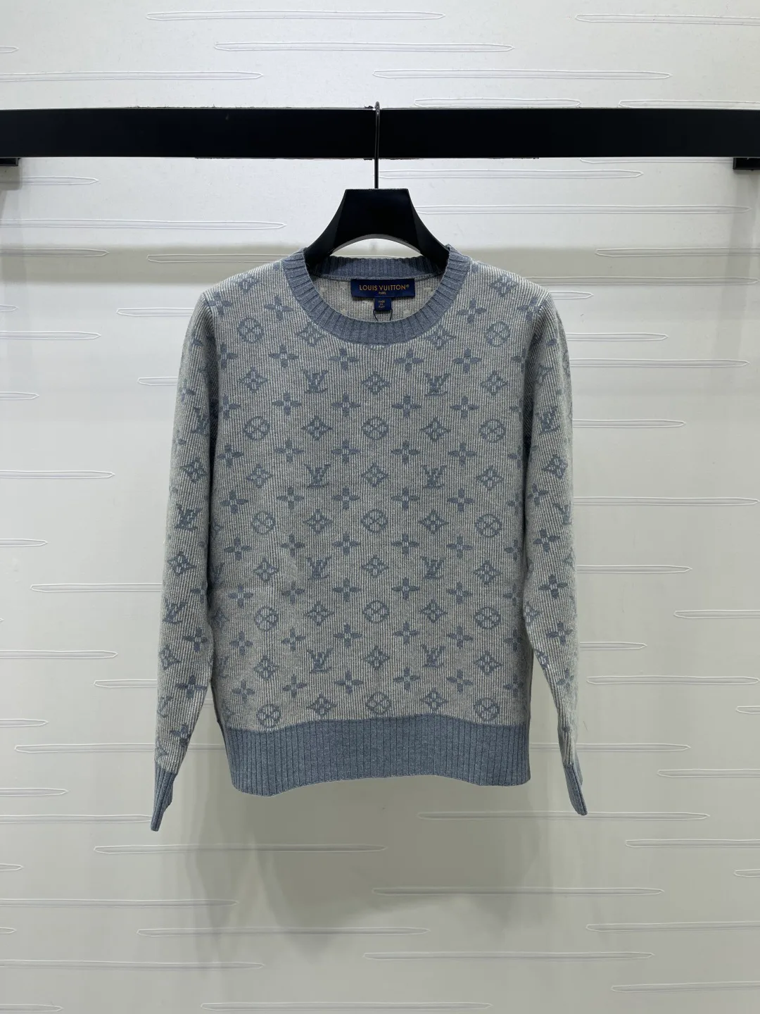 Women's Jumpers And Sweaters LOUIS VUITTON 18437165