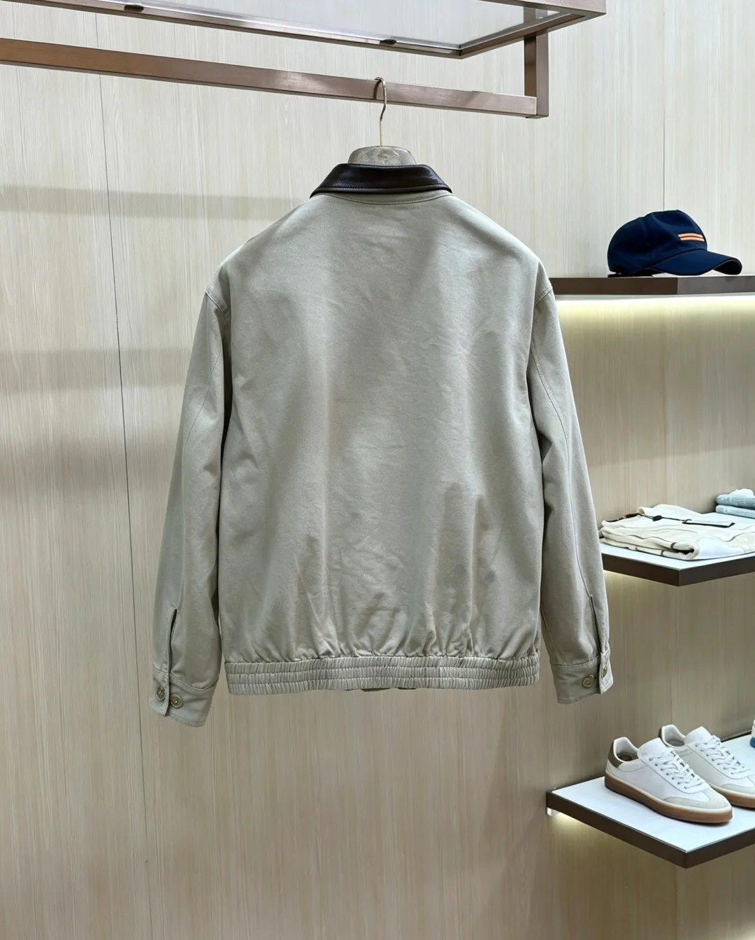 Куртки И Пуховики Мужские Prada 18599303
