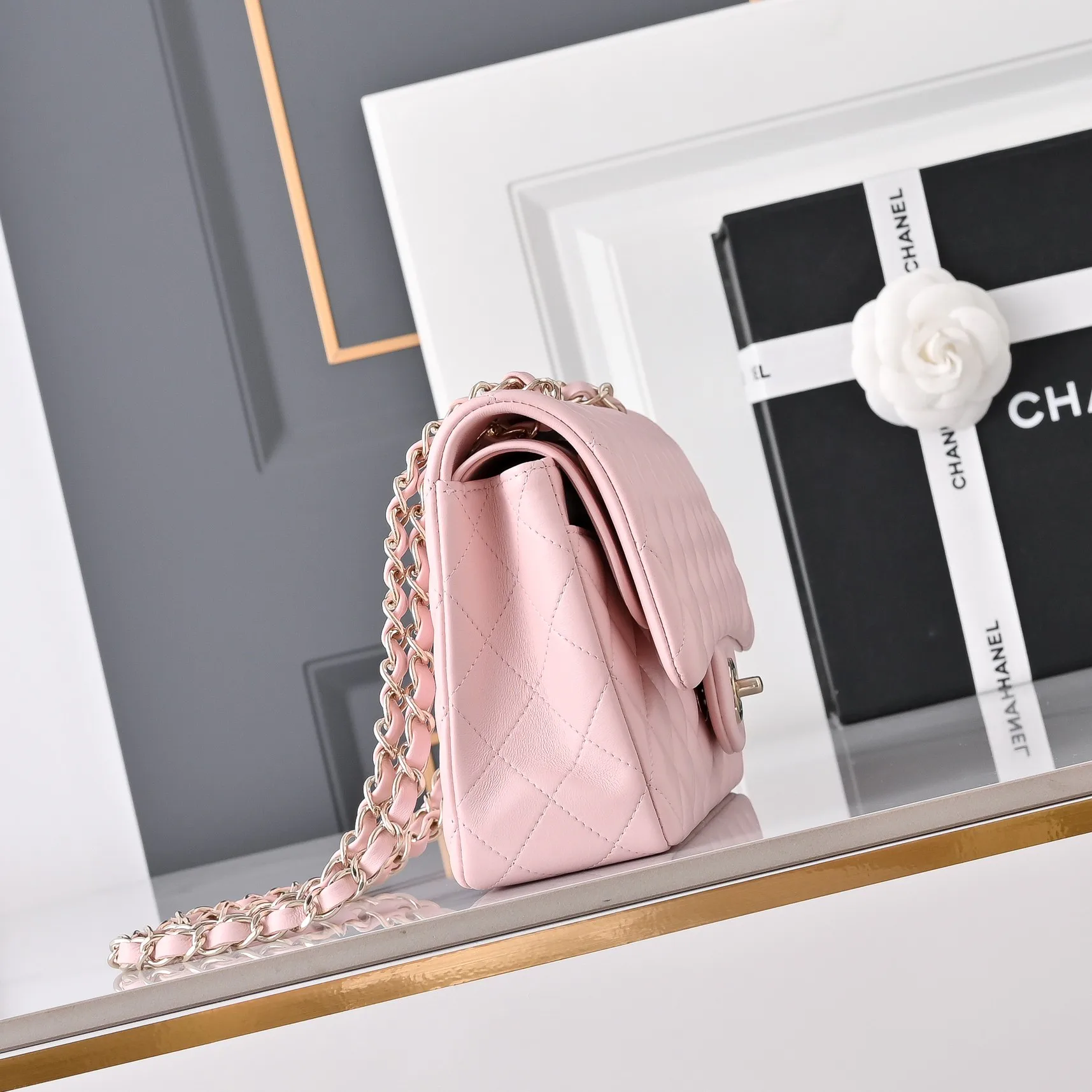 Women's Classic Handbags CHANEL 18148082