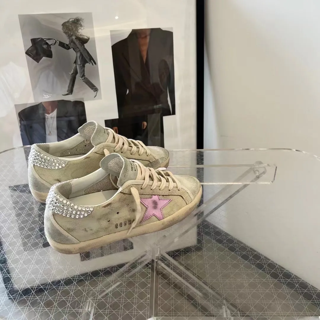 Women's Sneakers GOLDEN GOOSE 18265594