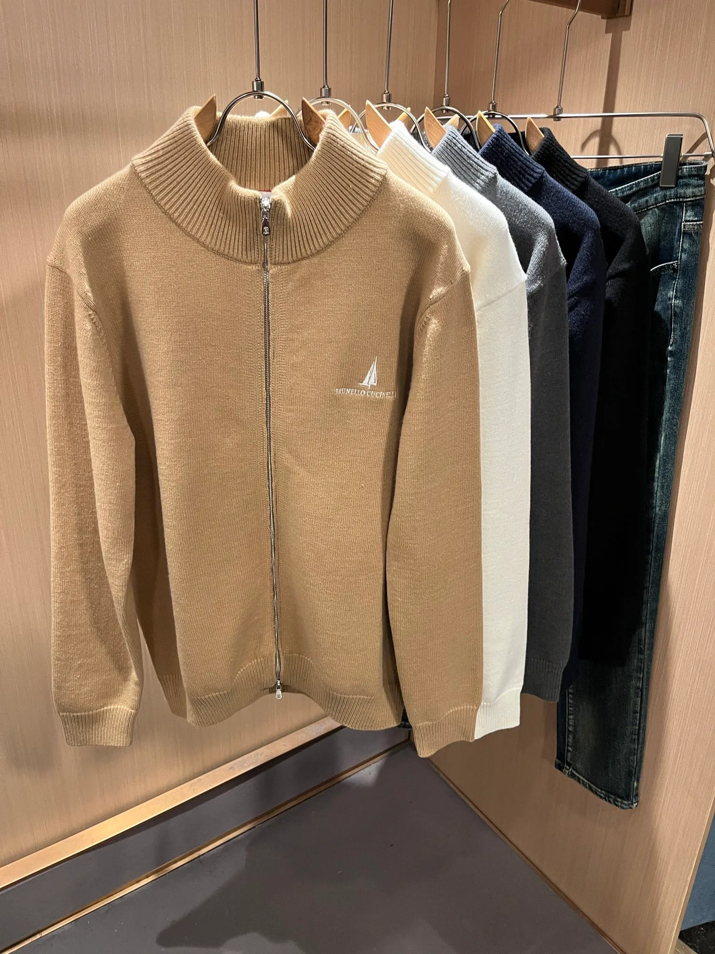 Men's Jumpers And Sweaters BRUNELLO CUCINELLI 18395767