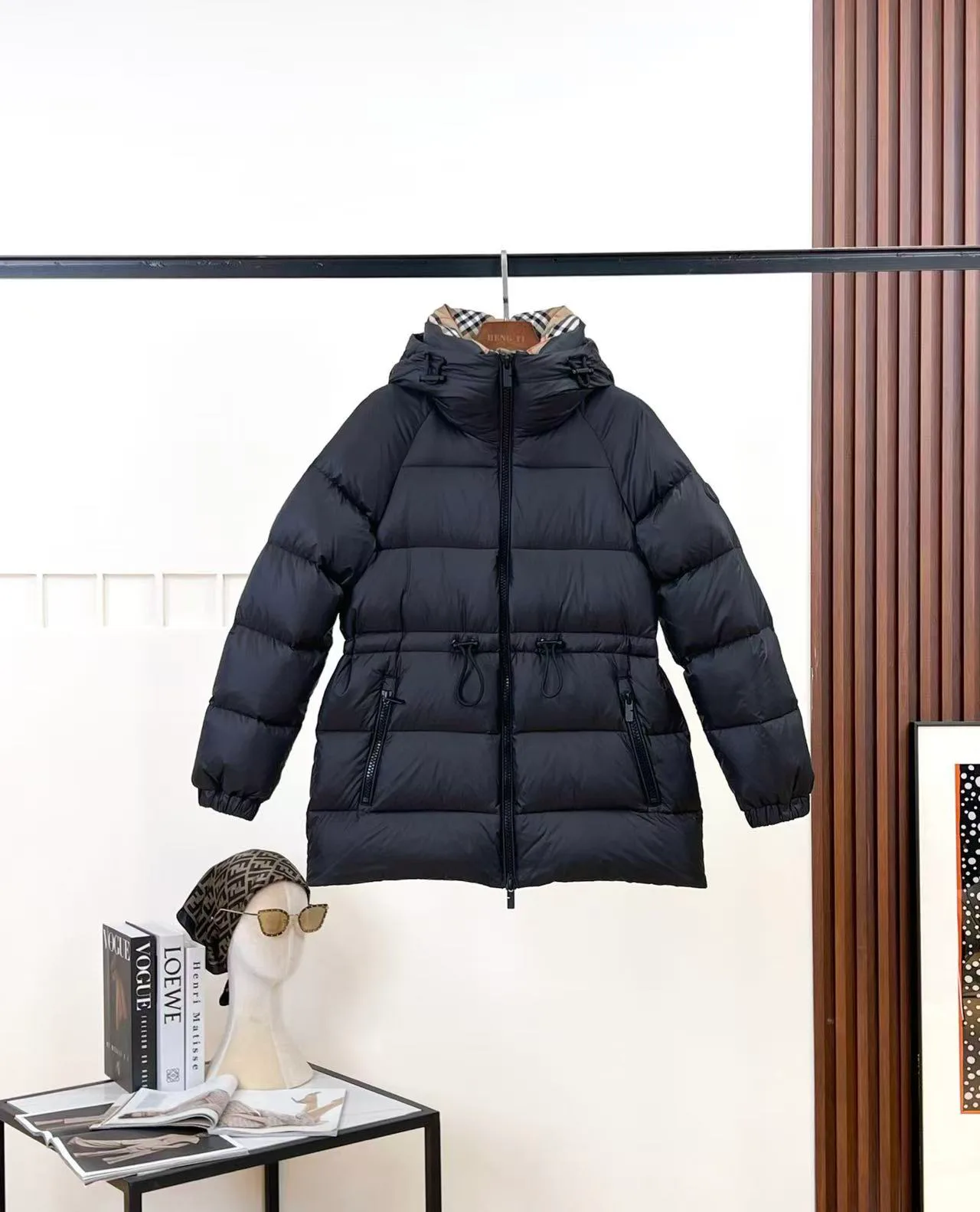 Women's Jackets And Down Jackets BURBERRY 18274220