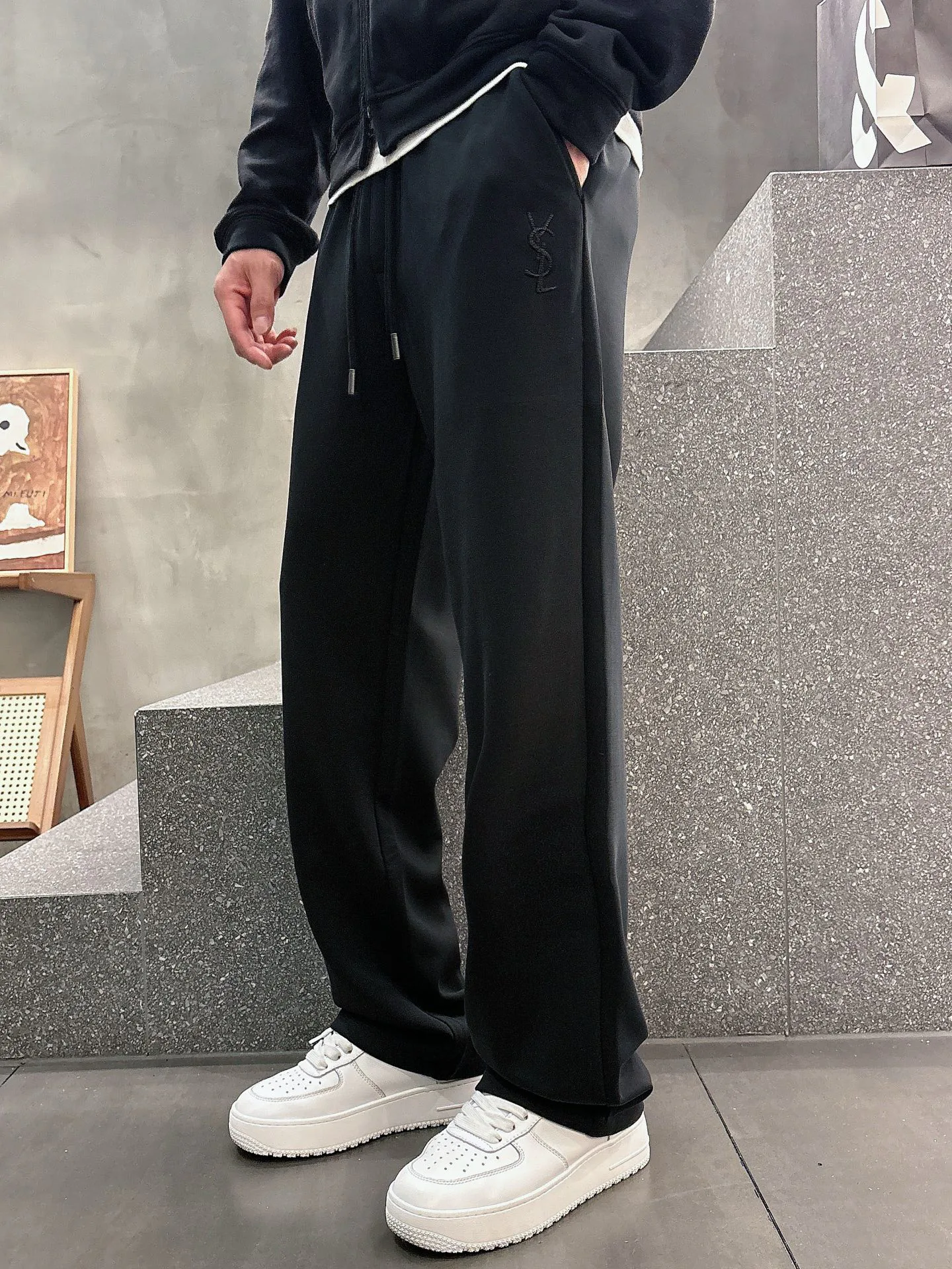 Брюки Мужские Saint Laurent 18596871