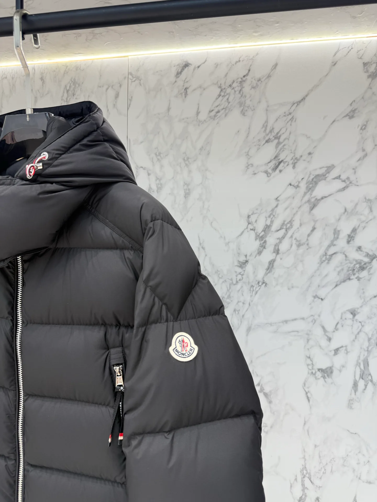 Men's Jackets And Down Jackets MONCLER 18046520