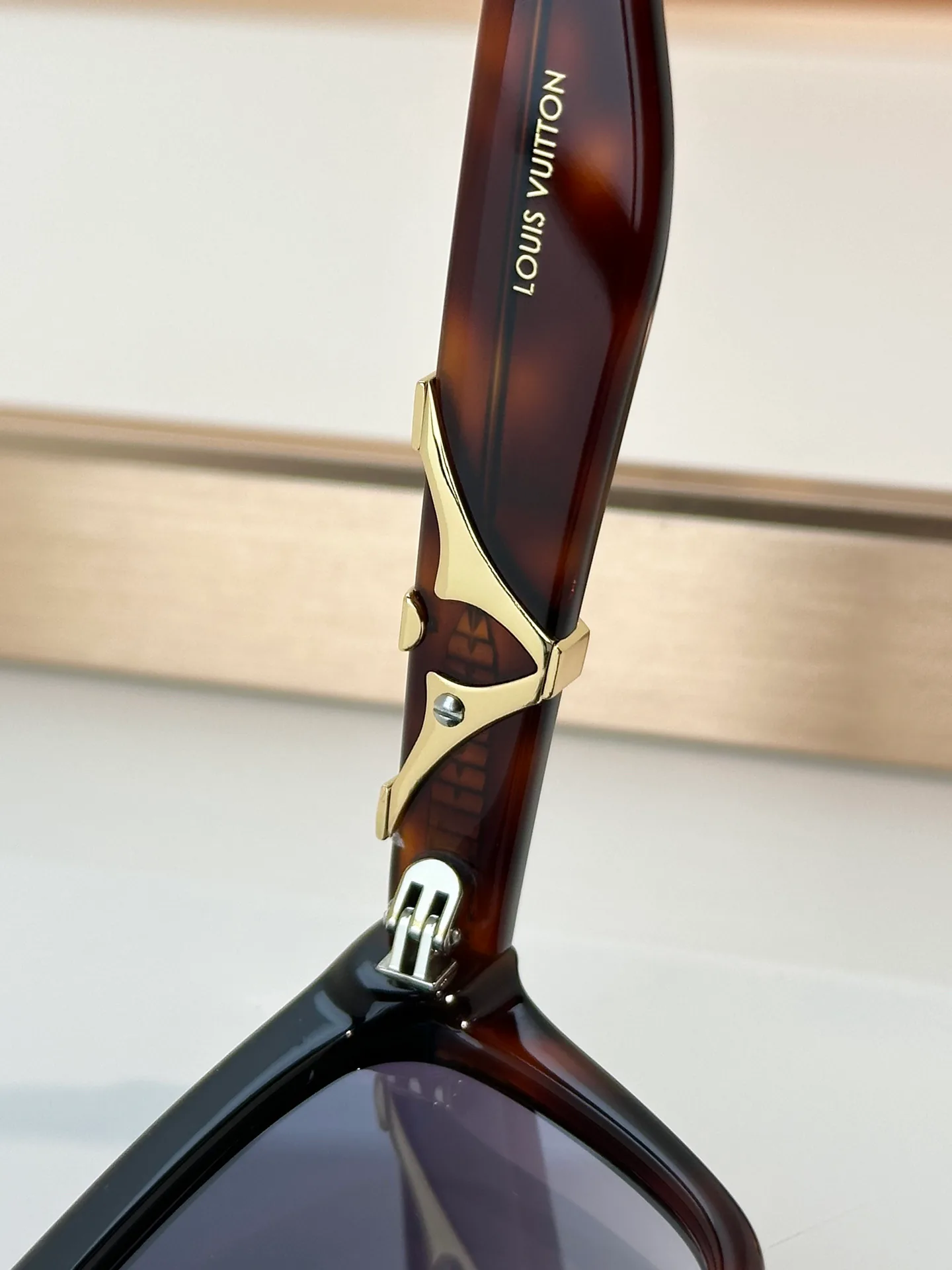 Glasses LOUIS VUITTON 18095234