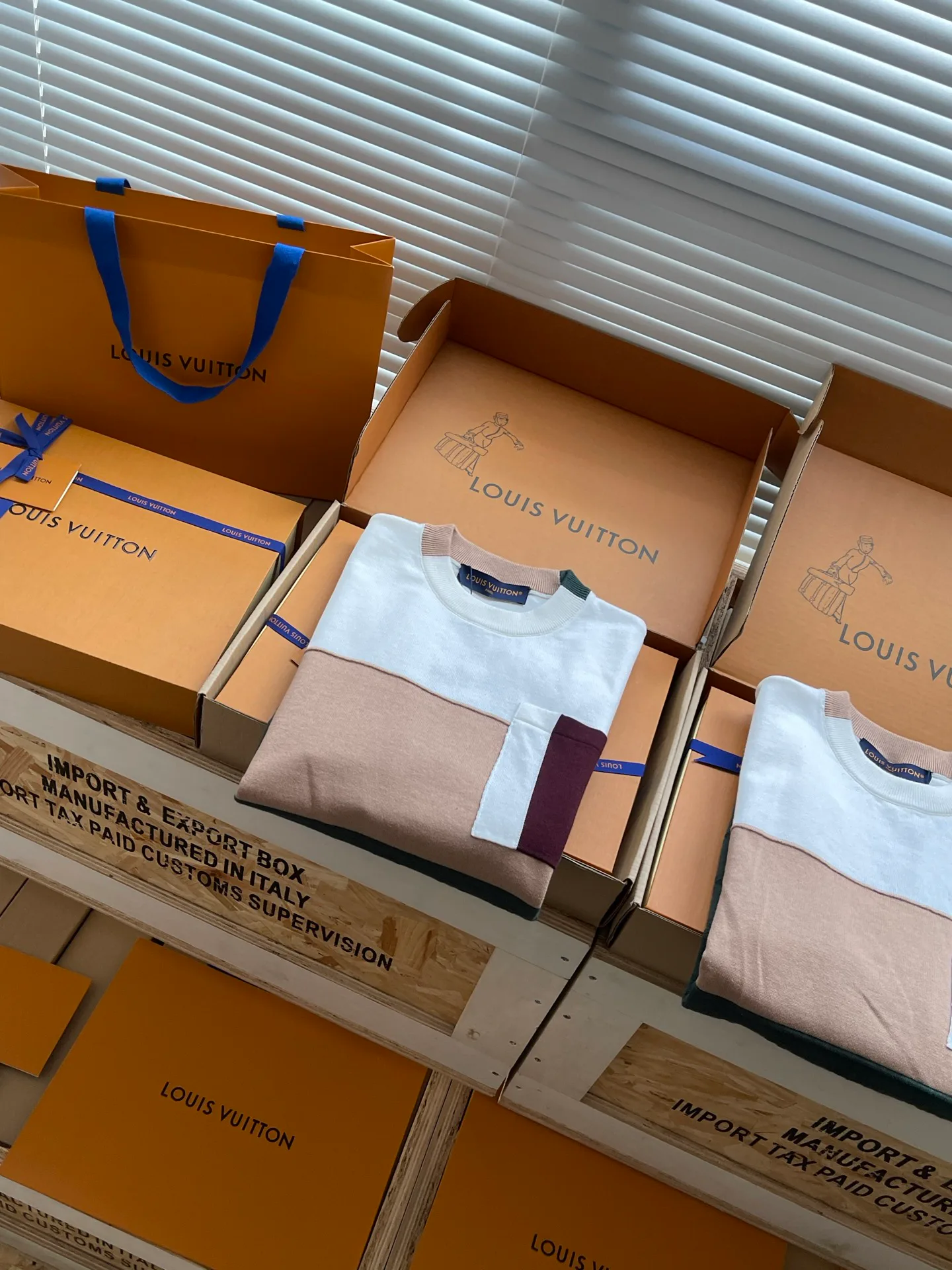 Men's T-Shirts LOUIS VUITTON 18414003