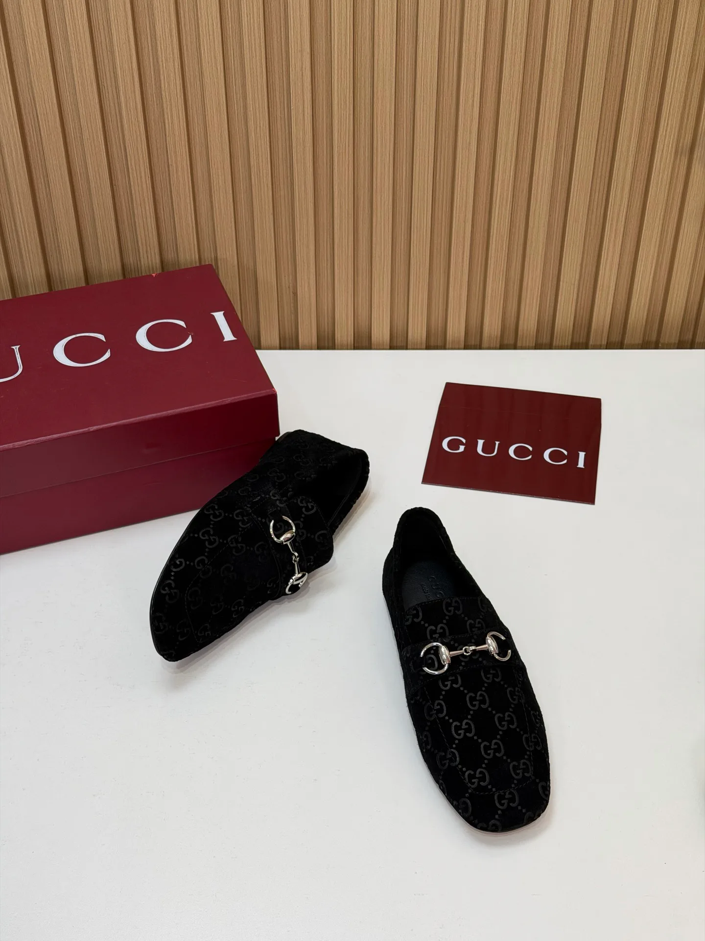 Women's Loafers And Moccasins GUCCI 18083807
