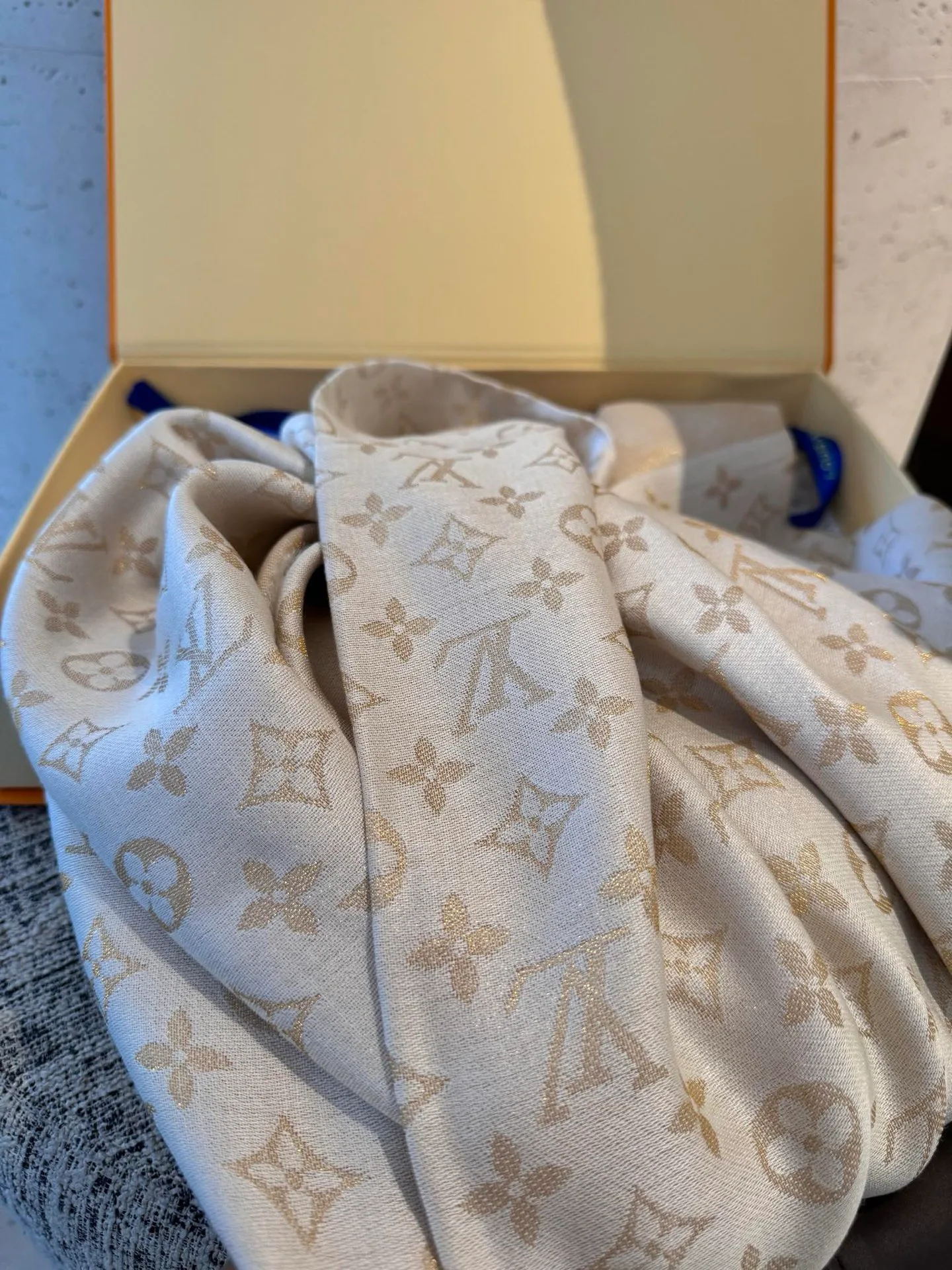 Scarves LOUIS VUITTON 17716547