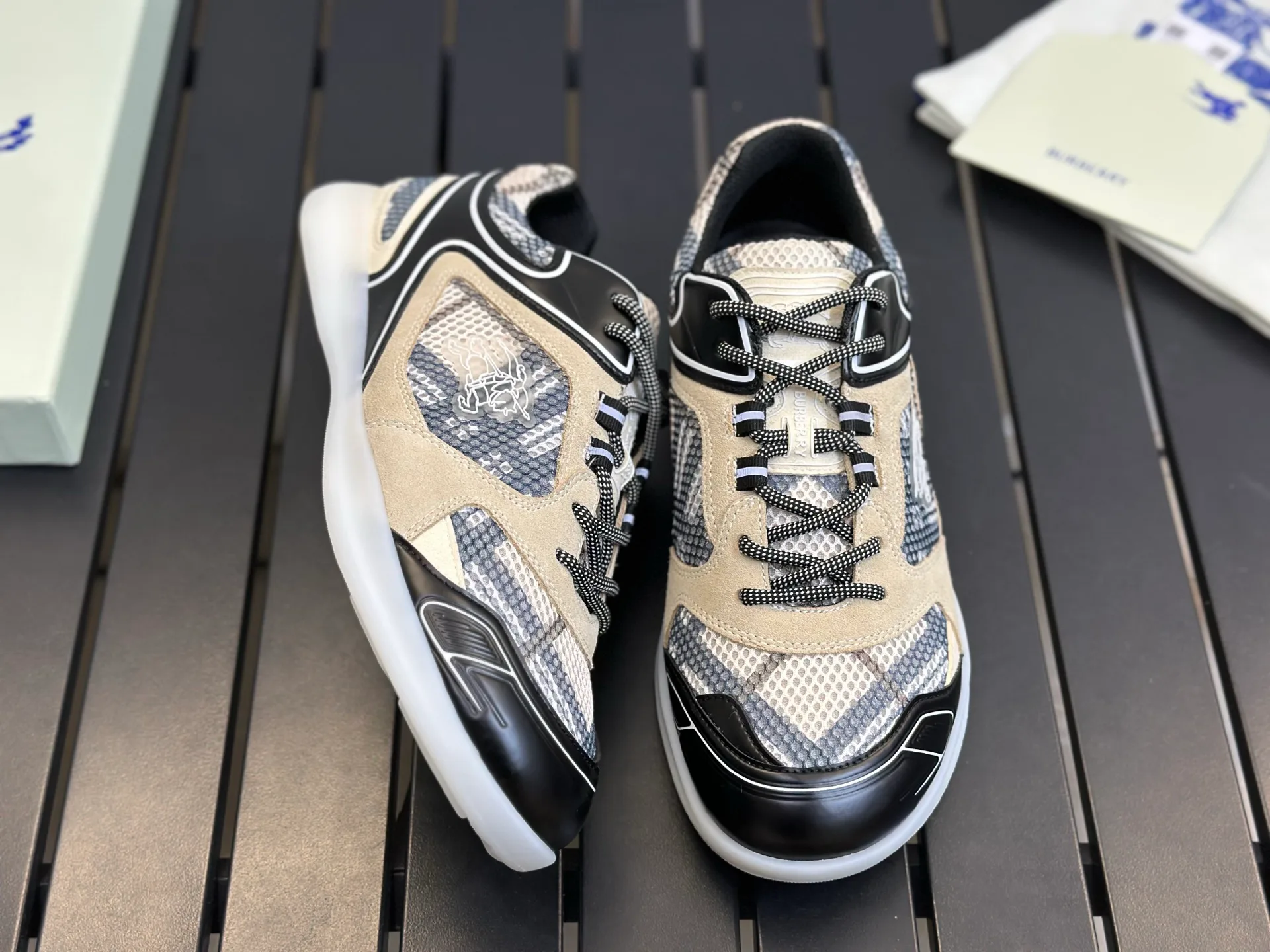 Men's Sneakers BURBERRY 17420353