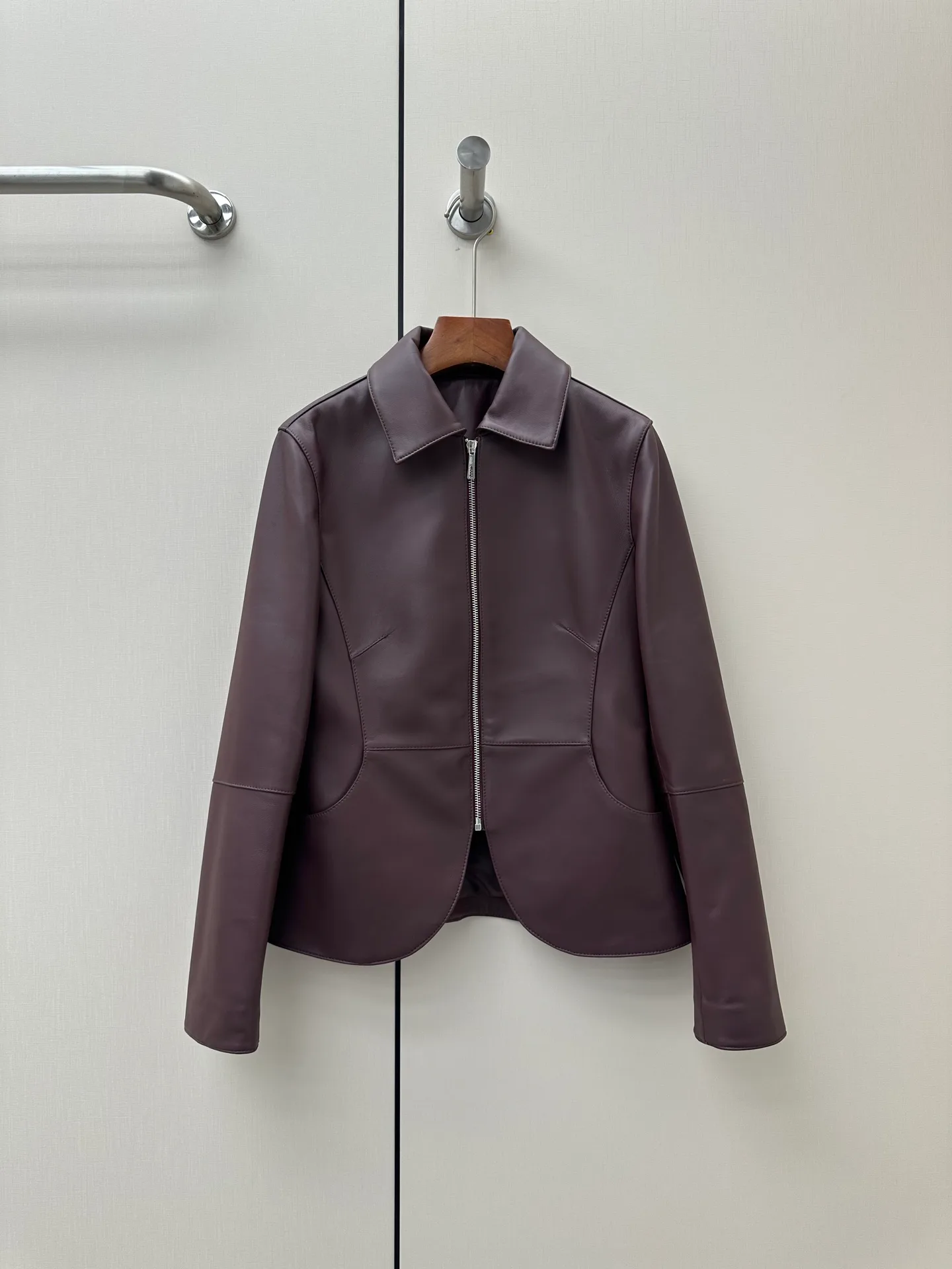 Women's Leather Jackets And Sheepskin Coats HERMES 17633915