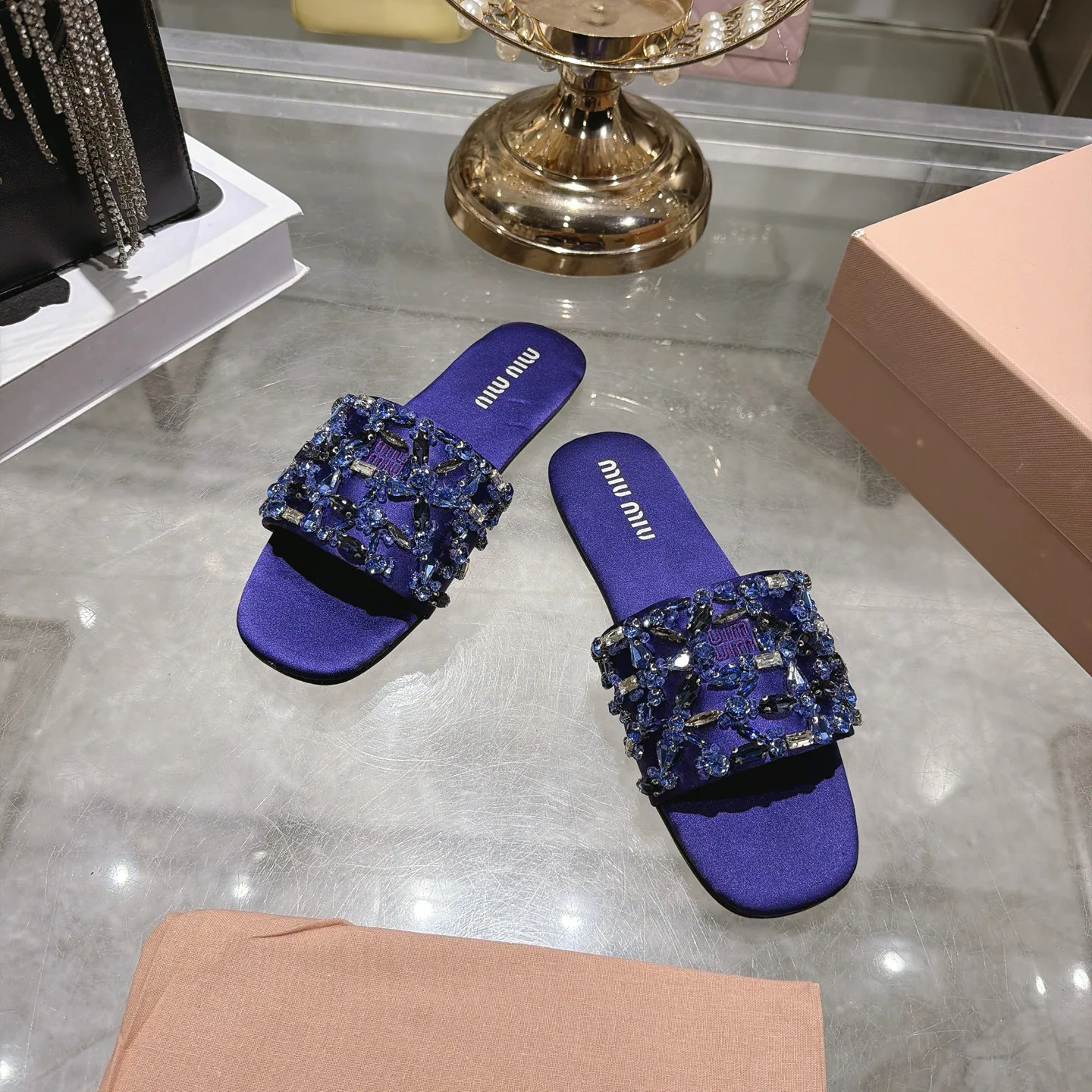 Women's Flip-Flops MIU MIU 18025810