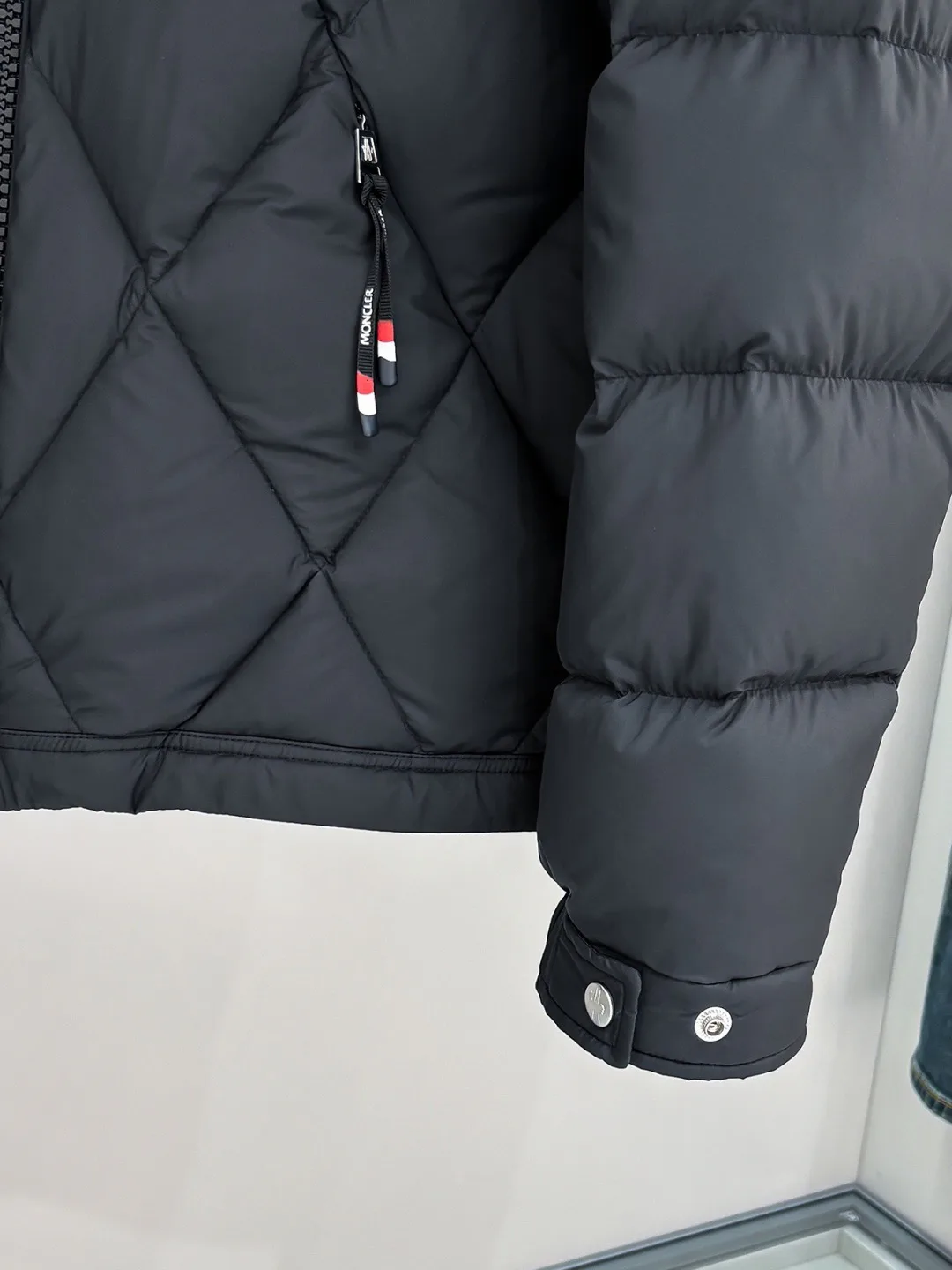 Куртки И Пуховики Мужские Moncler 18596619