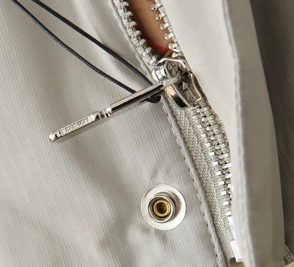 Men's Jackets And Down Jackets BURBERRY 18157235