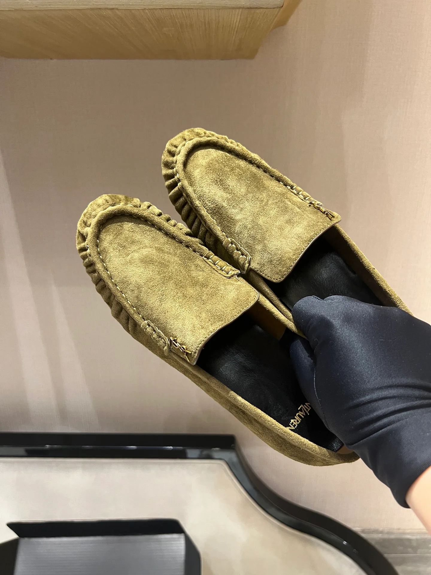 Women's Loafers And Moccasins SAINT LAURENT 17897584