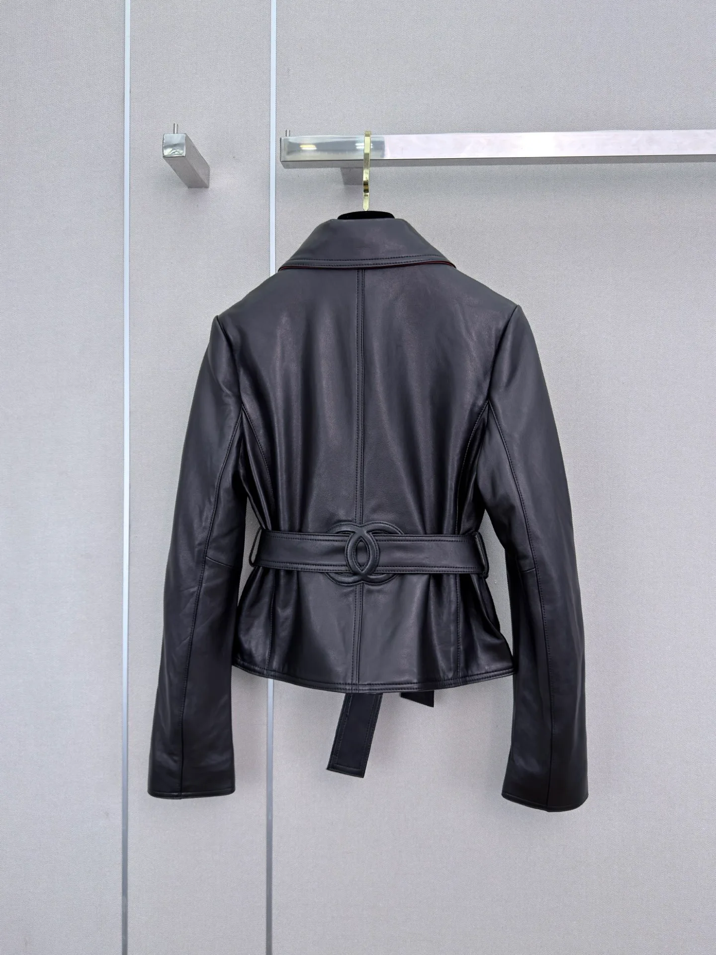 Women's Leather Jackets And Sheepskin Coats CHANEL 18113305