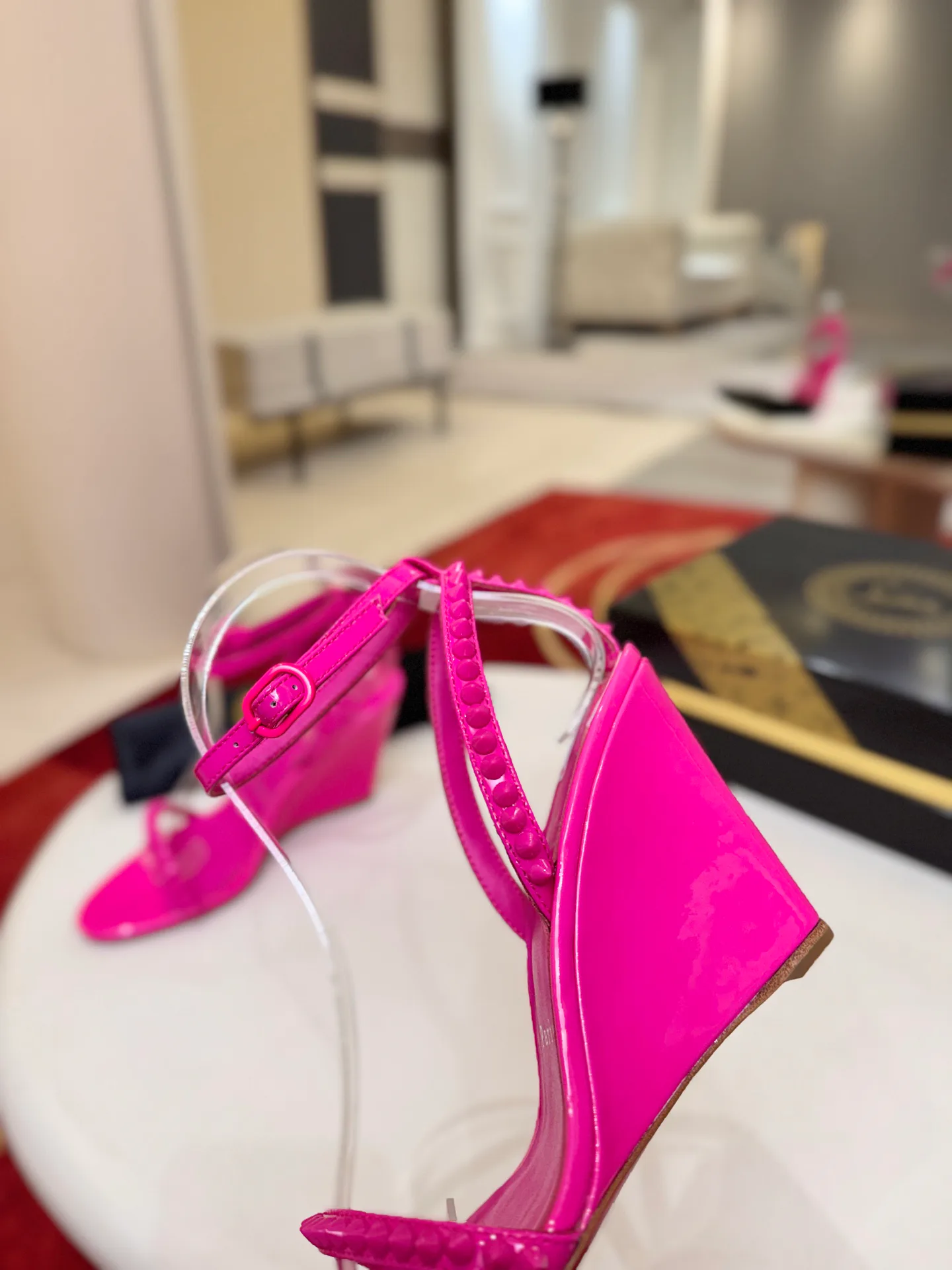 Women's Open-Toe Sandals CHRISTIAN LOUBOUTIN 18500919