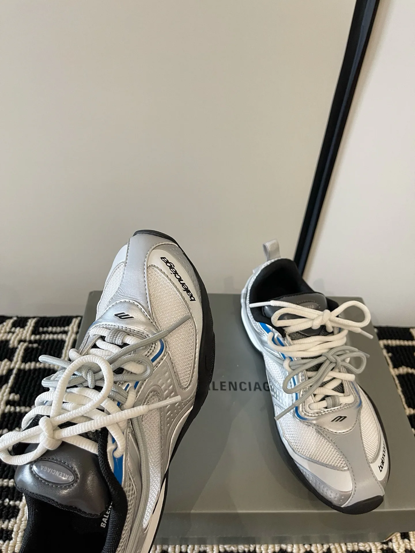 Women's Sneakers BALENCIAGA 18386315