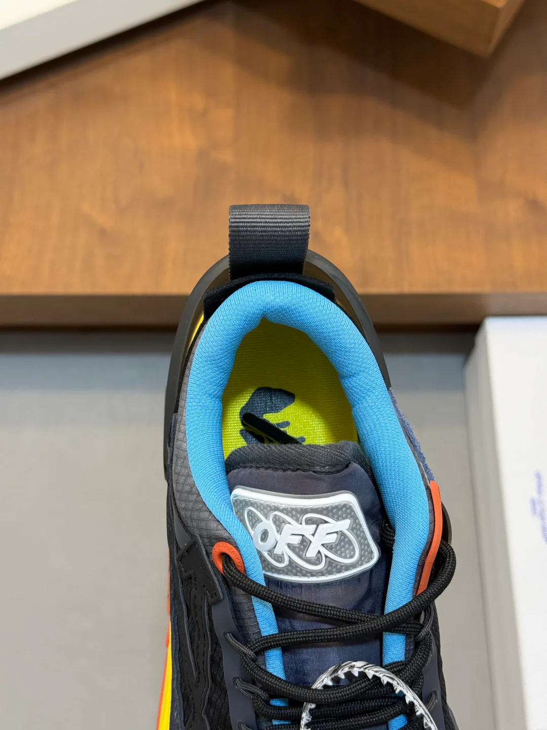 Women's Sneakers OFF-WHITE 17908776