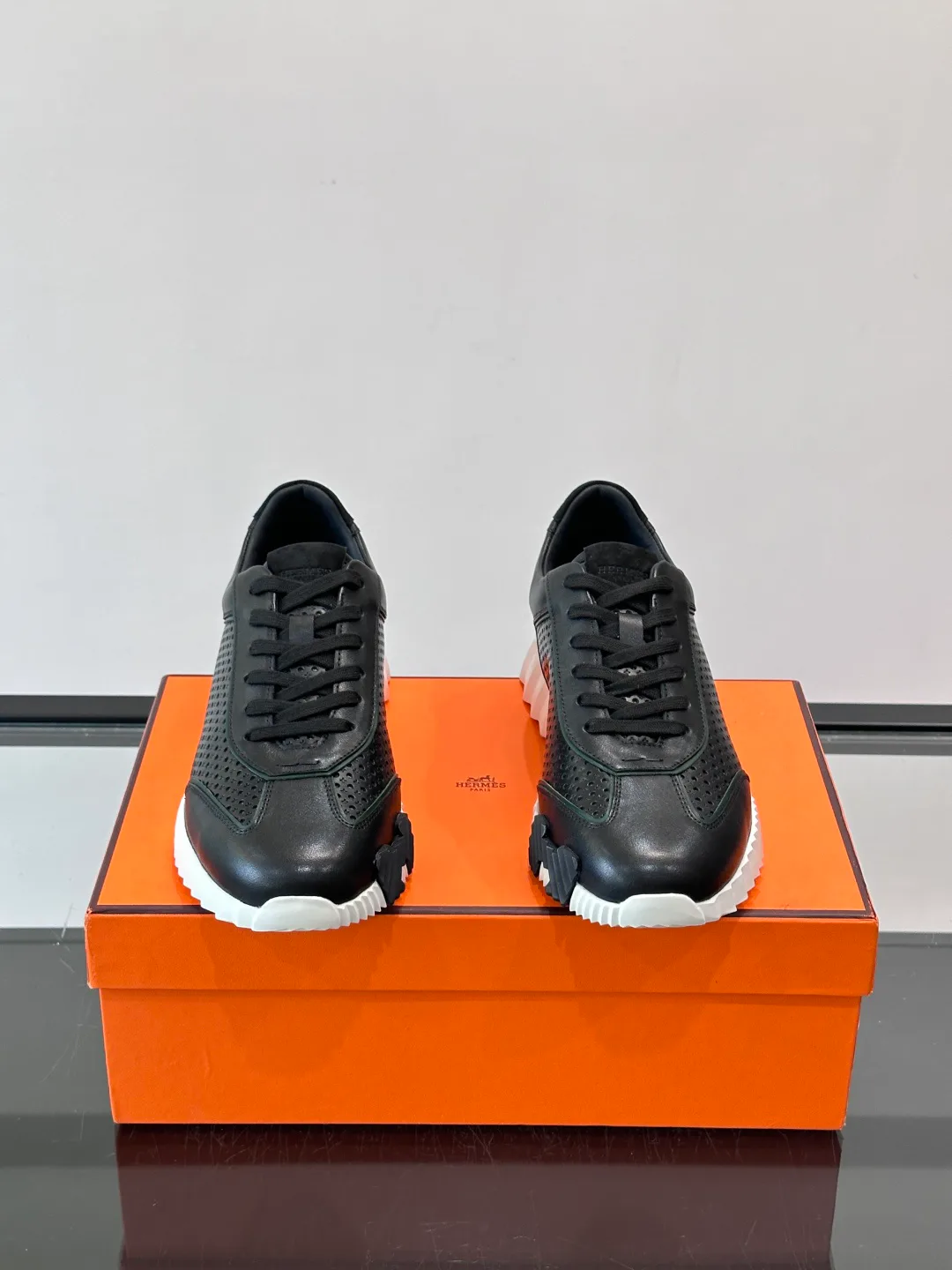 Women's Sneakers HERMES 18118570